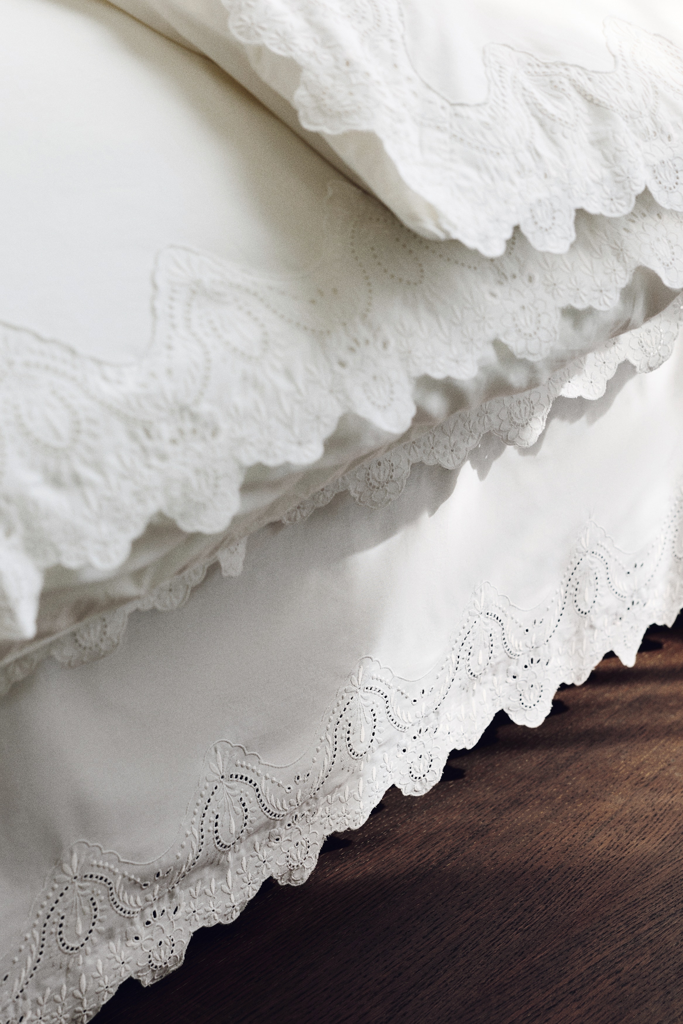 Betthusse mit Broderie Anglaise für Einzelbetten - Weiß