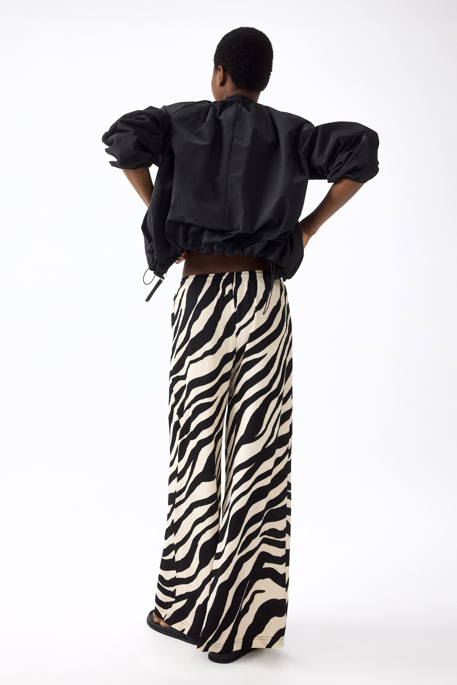 Široke pantalone na navlačenje - Crna/dezen zebre/Svetlobež/pruge/Tamnosmeđa/Crna/Crna/tufne/Tamna rđavocrvena/Bež - 5