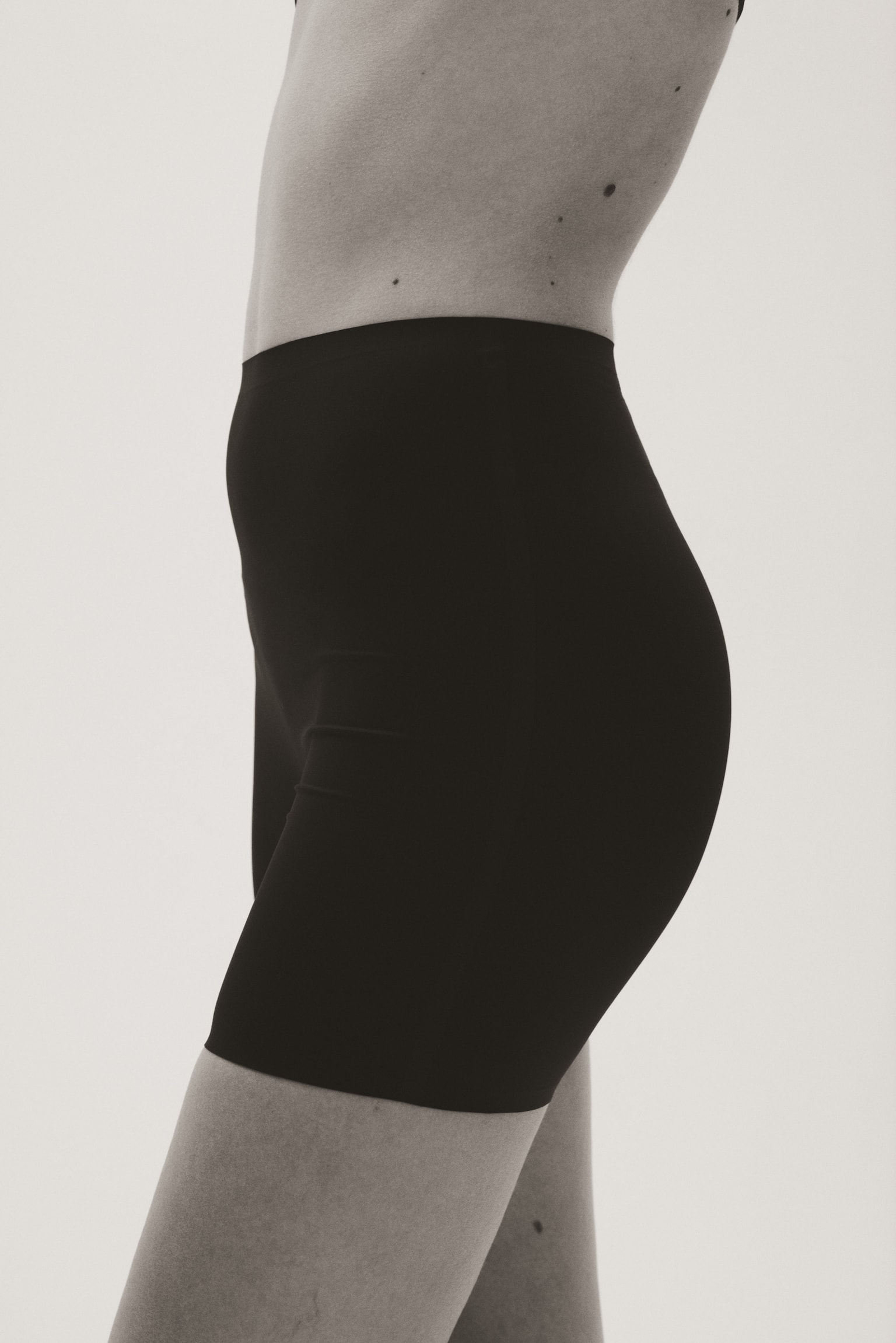 Женские шорты H&M 2-Pack Bike Shorts, цвет: Чёрный — фото 3