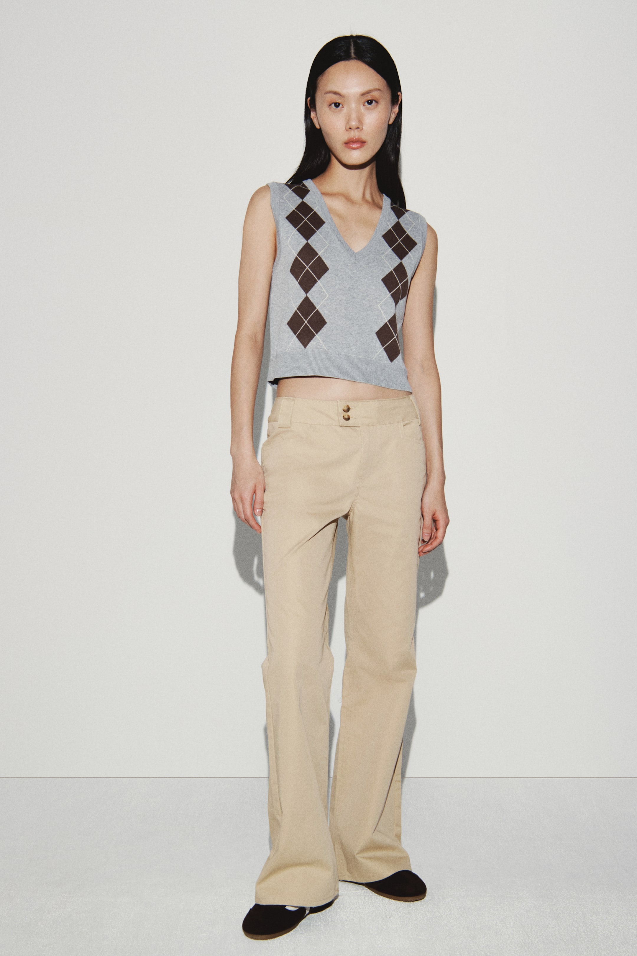 이미지 확대 보기: 트윌 플레어 팬츠 - 베이지 - 여성 | H&M KR 1