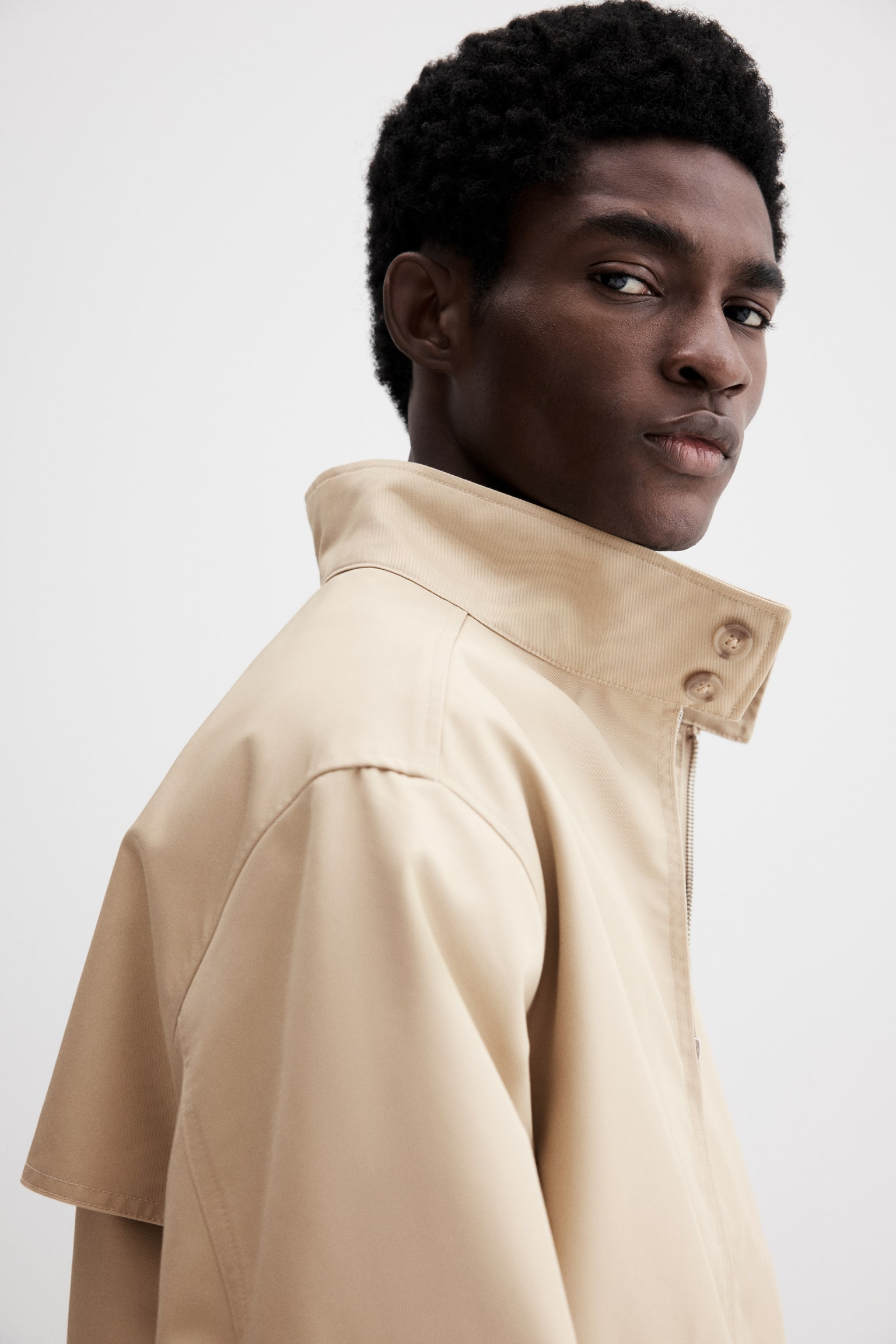 Áo khoác Loose Fit cổ phễu - Màu be - 5