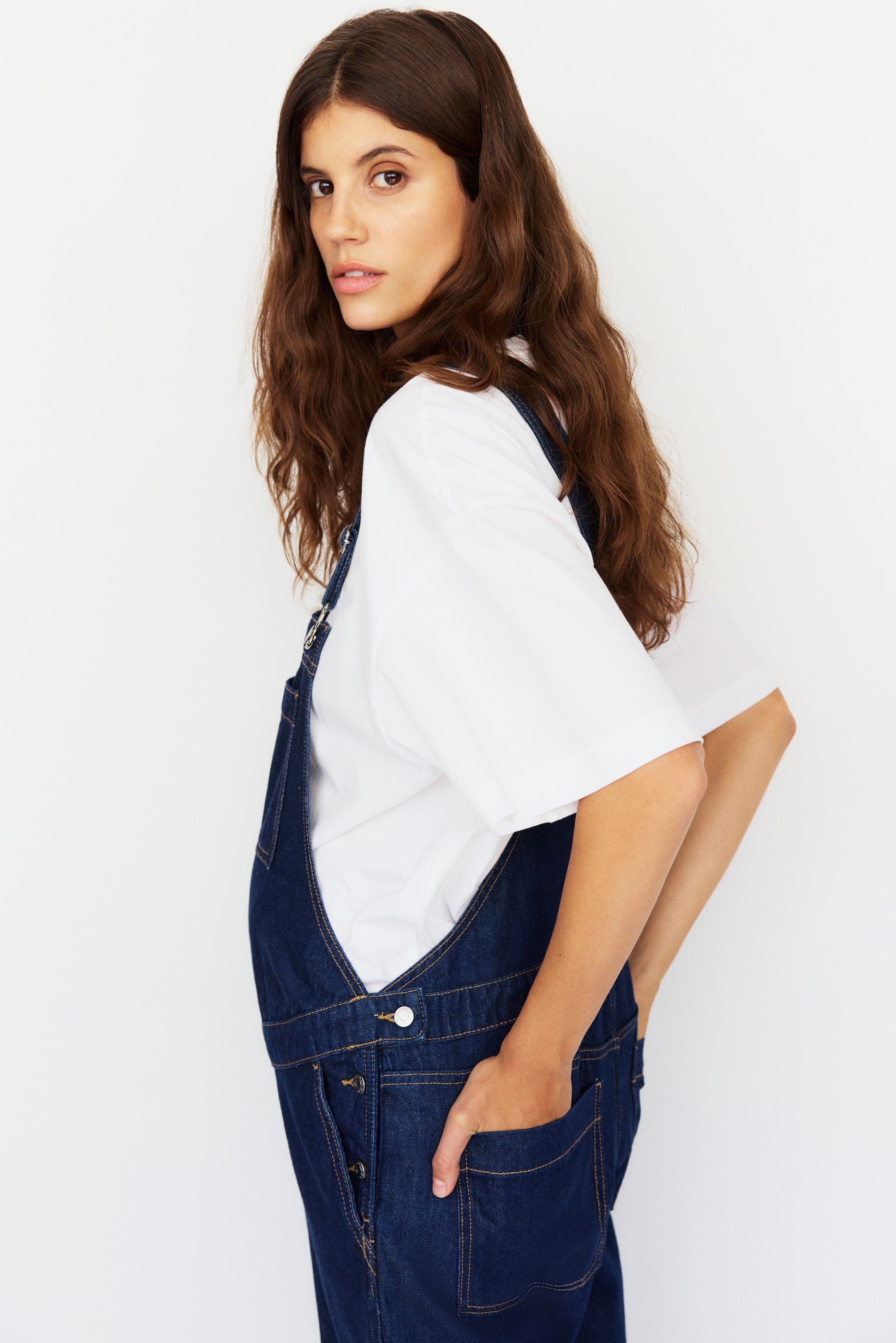 Προβολή μεγαλύτερης εικόνας: MAMA Τζιν σαλοπέτα Before & After - Σκούρο μπλε denim - Ladies | H&M GR 4