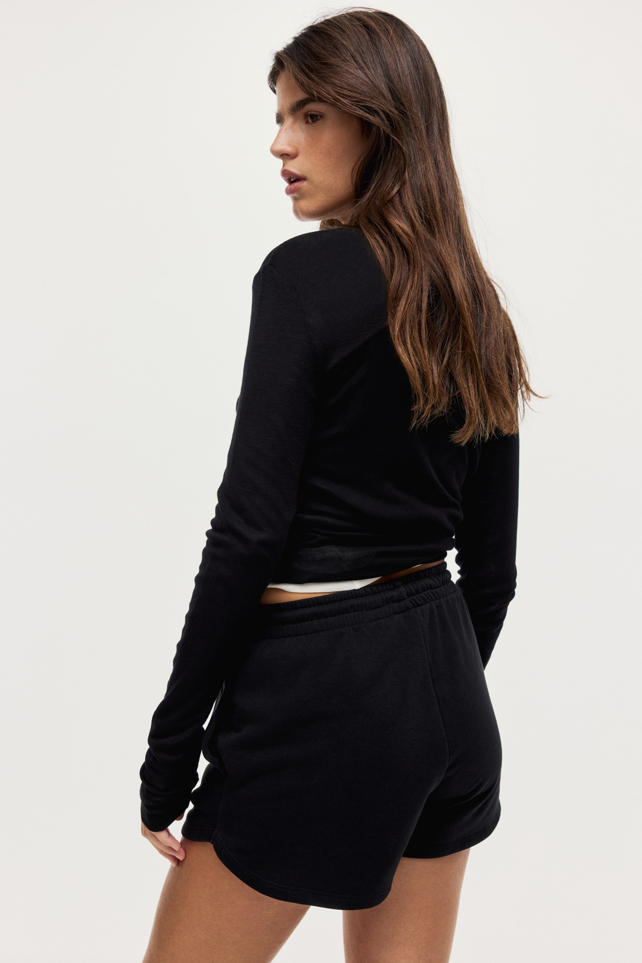 拡大画像を表示: Sweatshirt shorts - ブラック - レディース | H&M JP 2