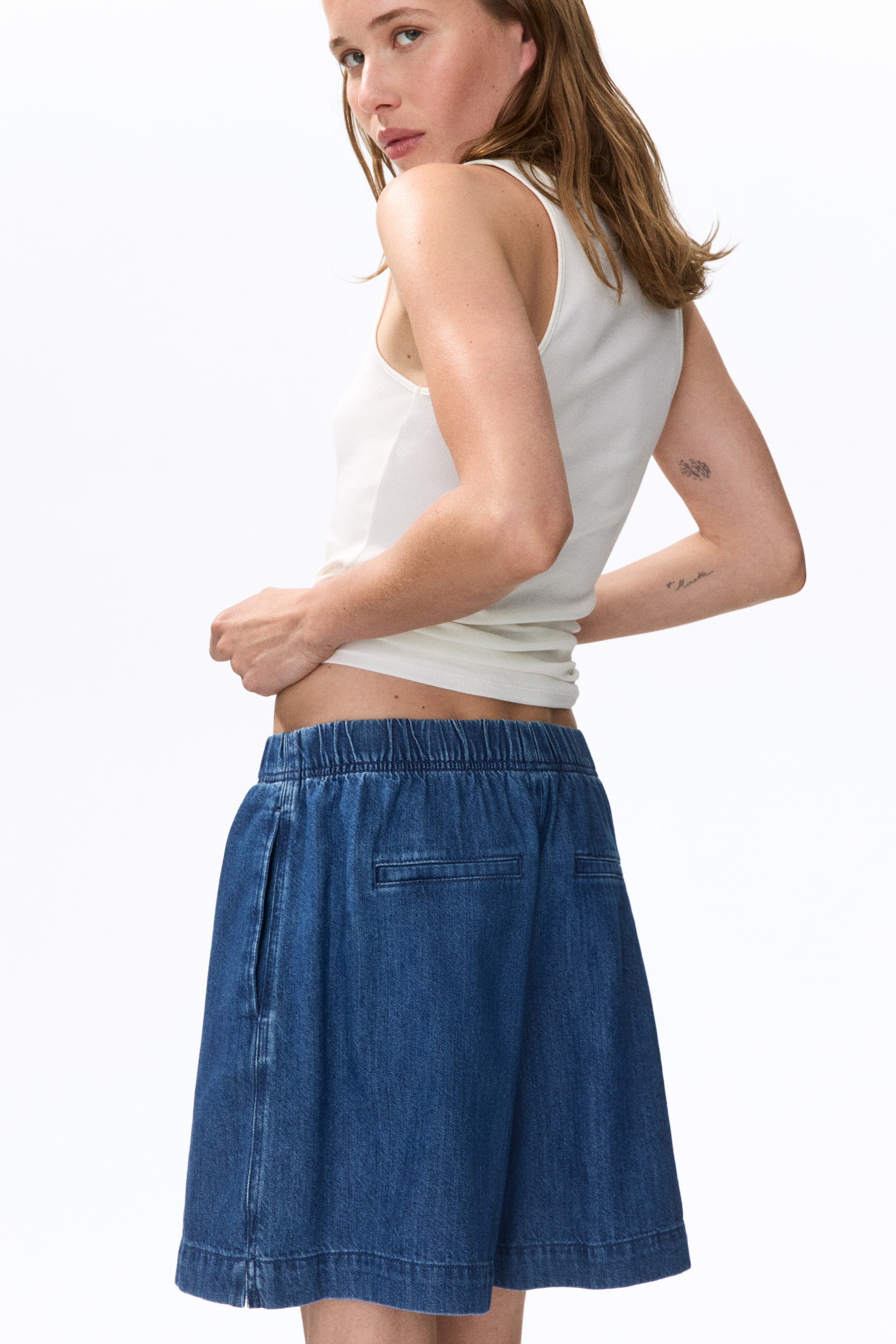 Short en denim avec taille élastique