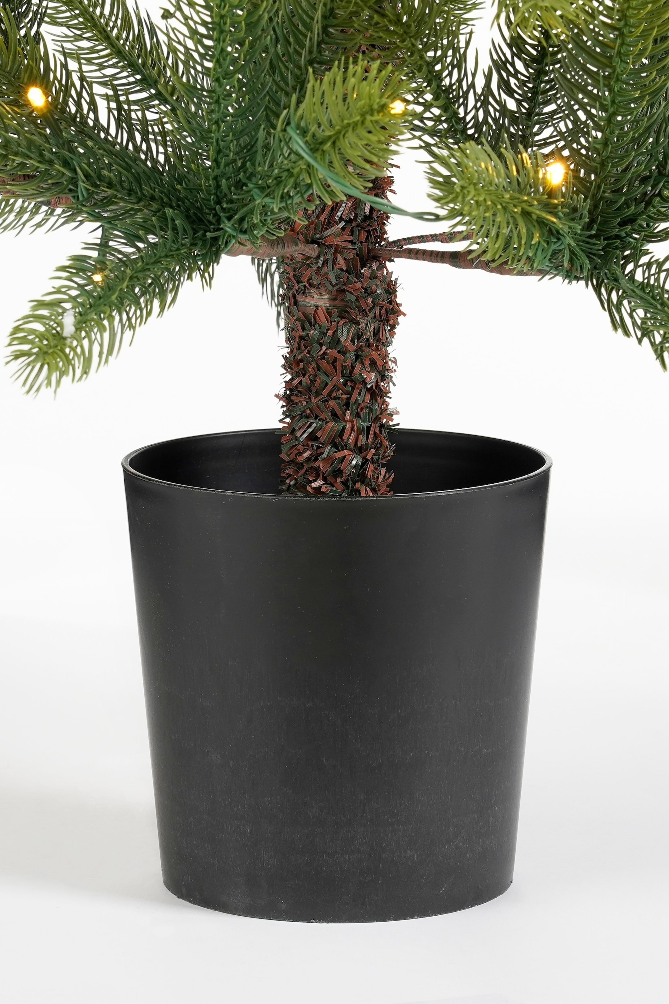 Agrandir l'image: Sapin De Noël Artificiel Avec Éclairage - Vert - Black Box Trees - Home All | H&M FR 5