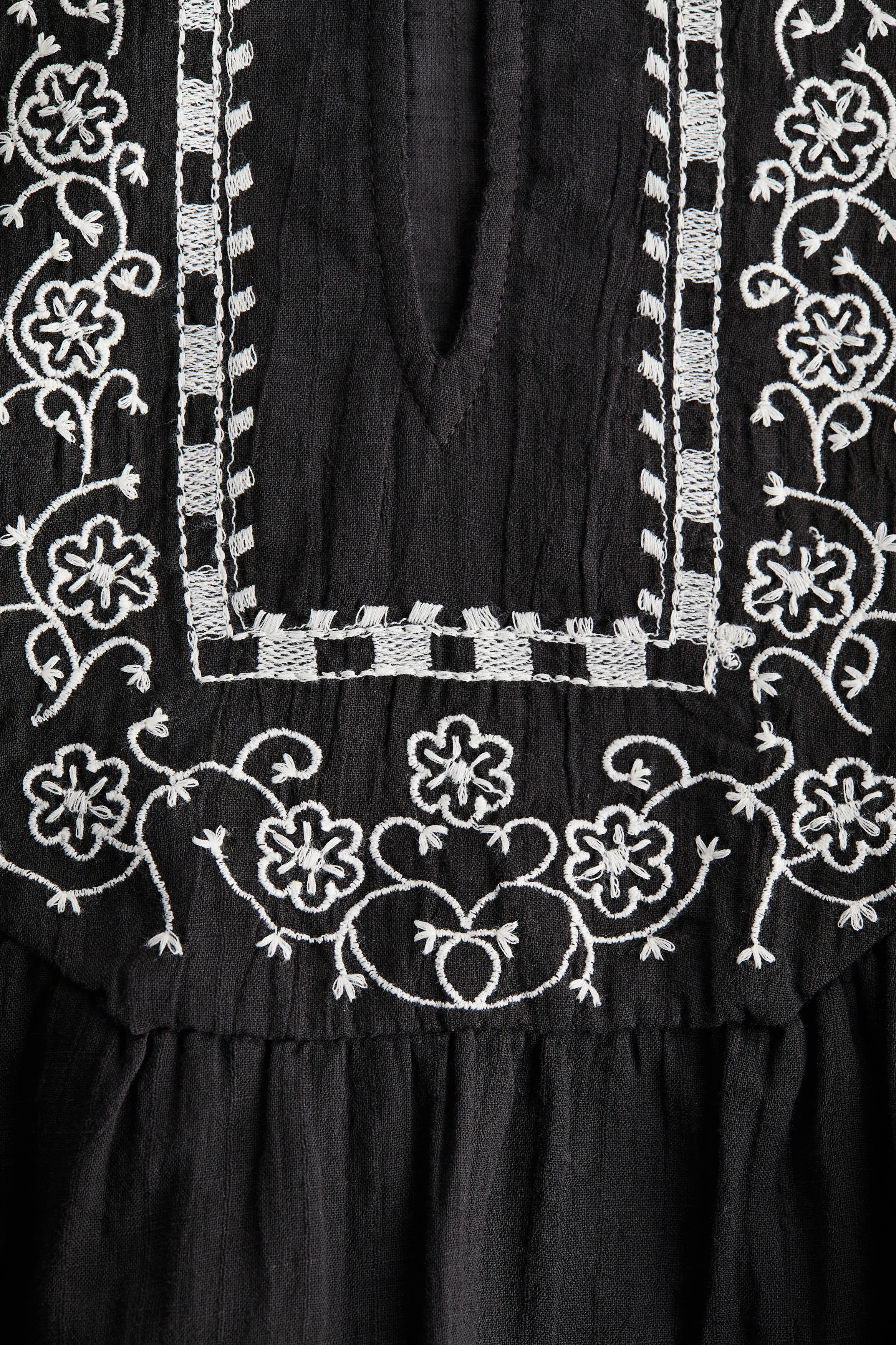Embroidered tunic dress