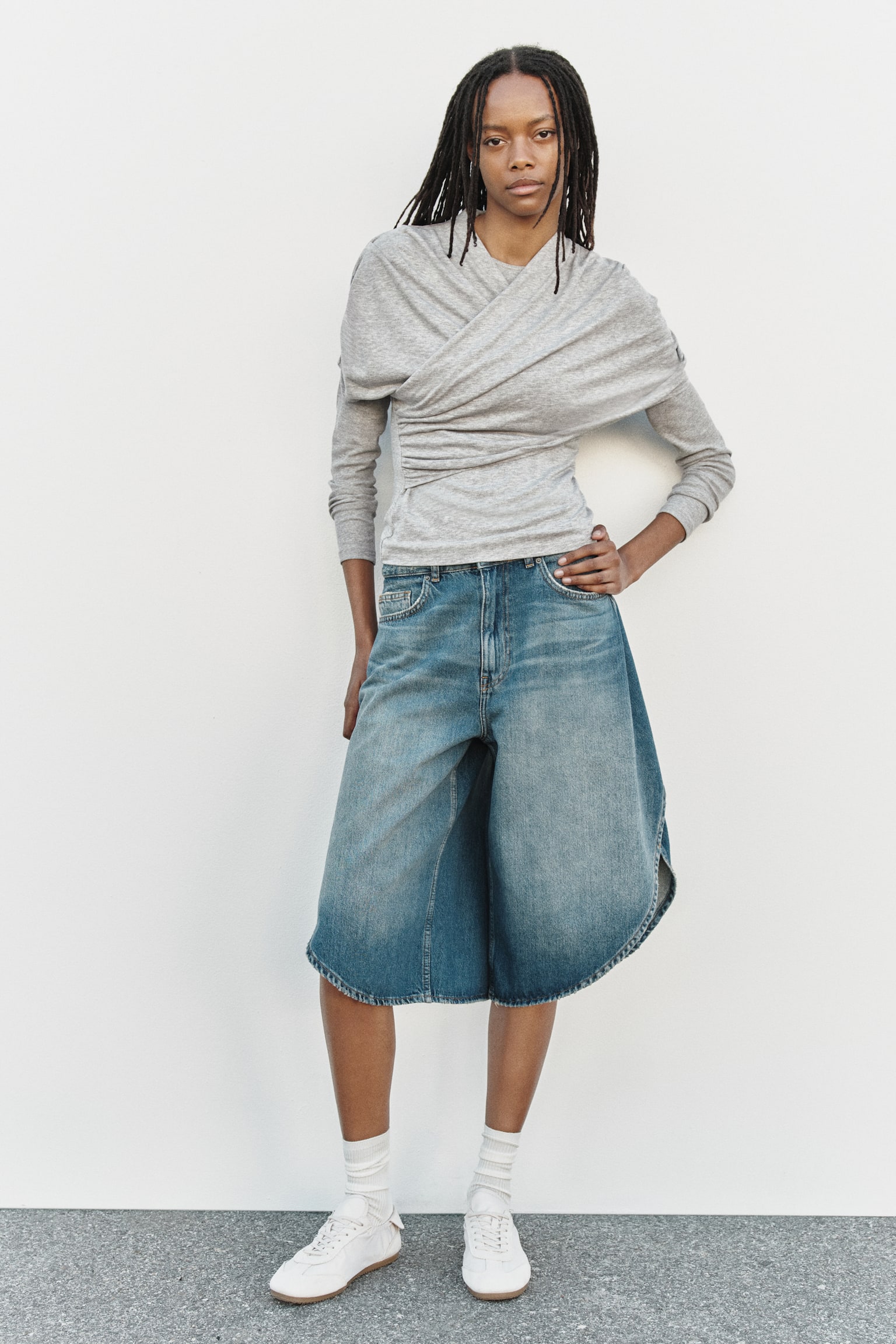 Женский топ H&M Draped Viscose Top, цвет: Серый меланжевый — фото 3