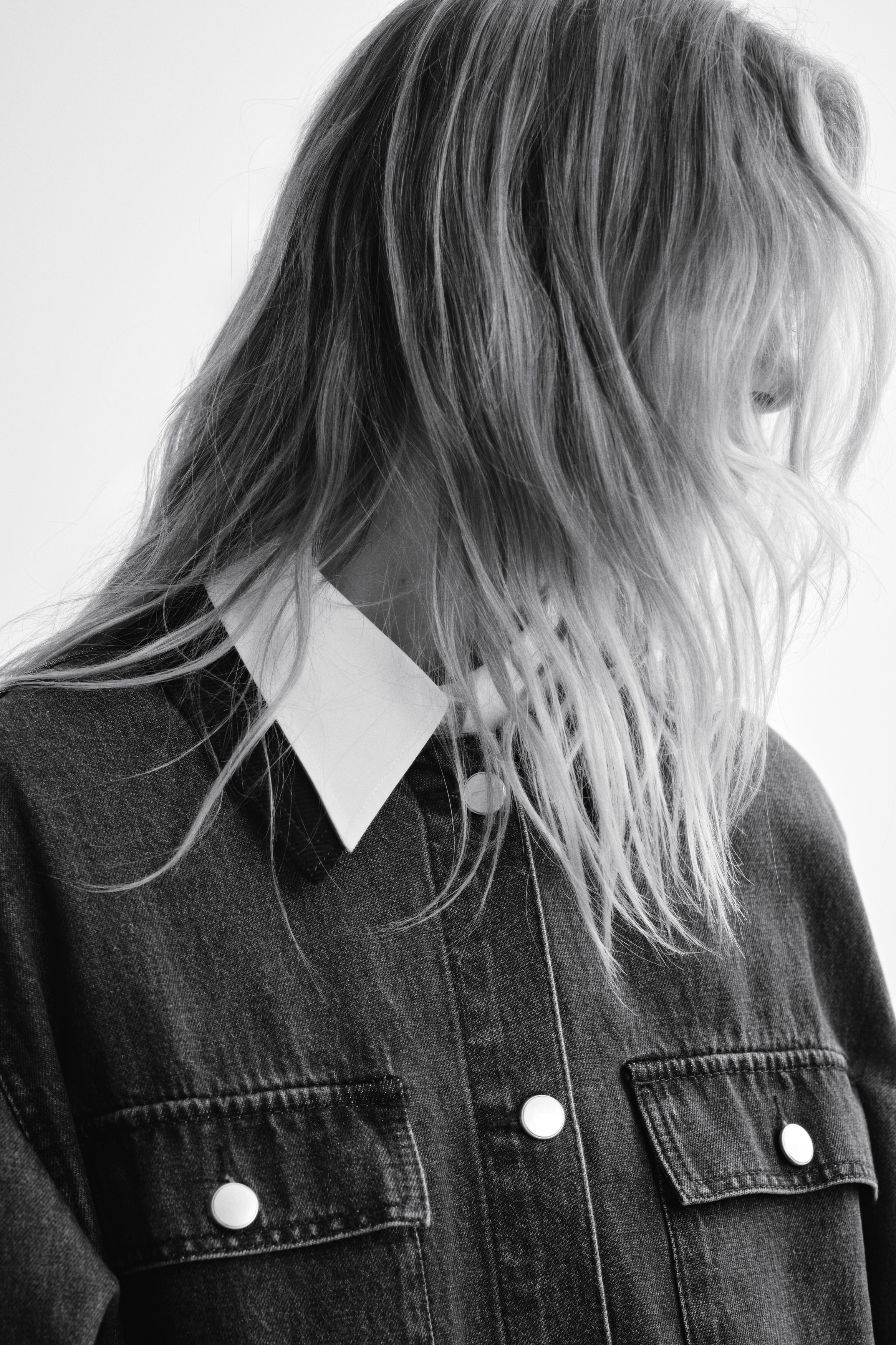 Corduroy-collar denim jacket