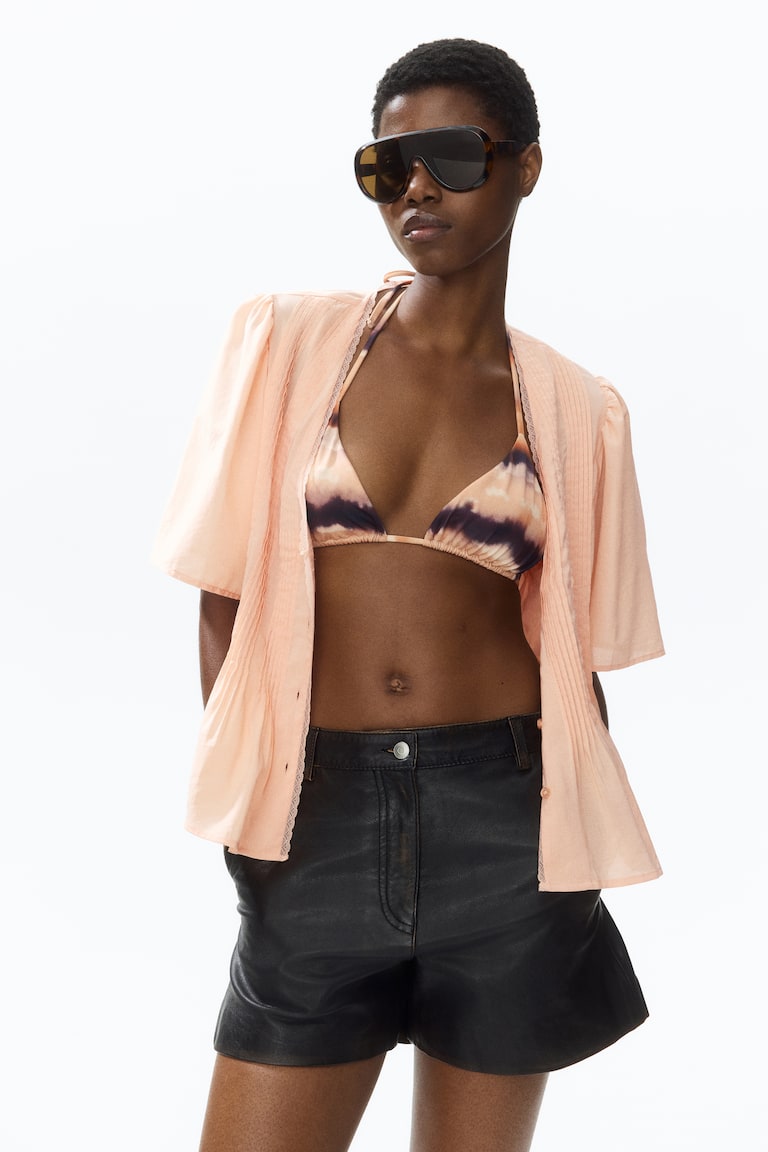 Bluza s uskim faltama