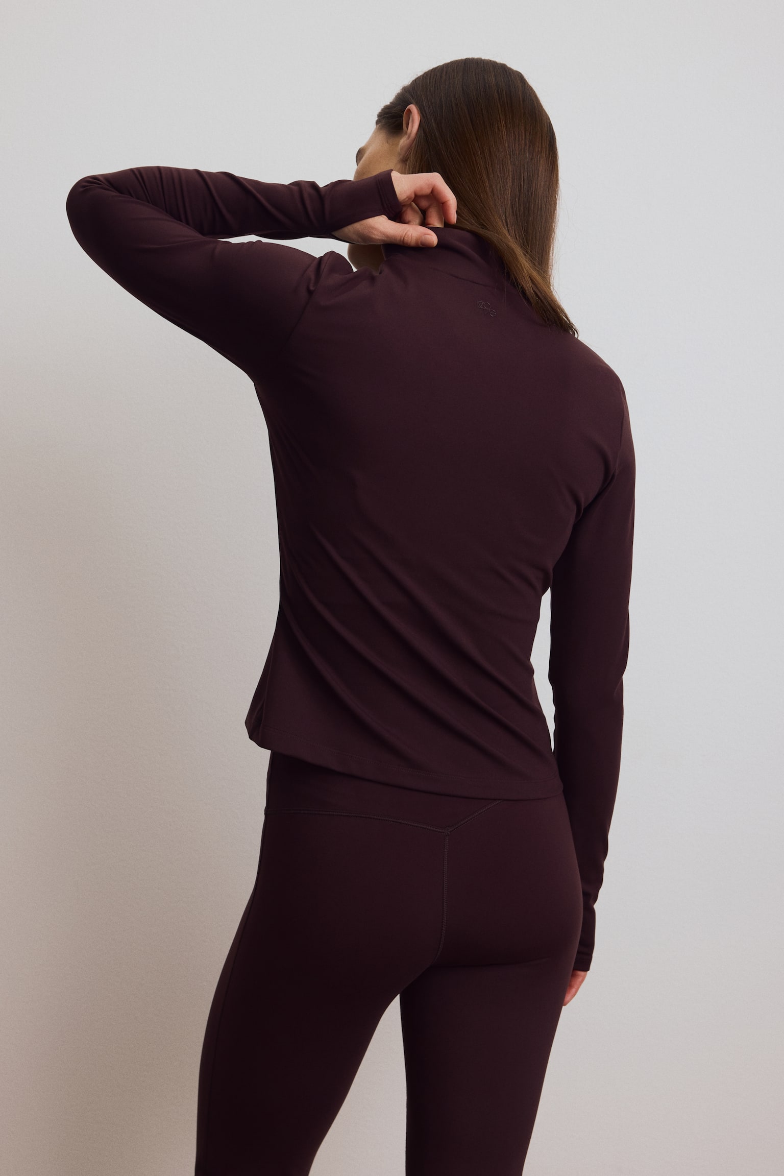 Veste de sport à fermeture éclair SoftMove™ - Prune chocolat/Noir/Crème/Lilas givré/Violet aubergine/Taupe clair/Beige foncé/Jaune pannacotta/Gris foncé/Gris foncé/Vert kaki/Brun/Vert foncé/Blanc/Bourgogne clair/Rose tendre/Rose clair - 3