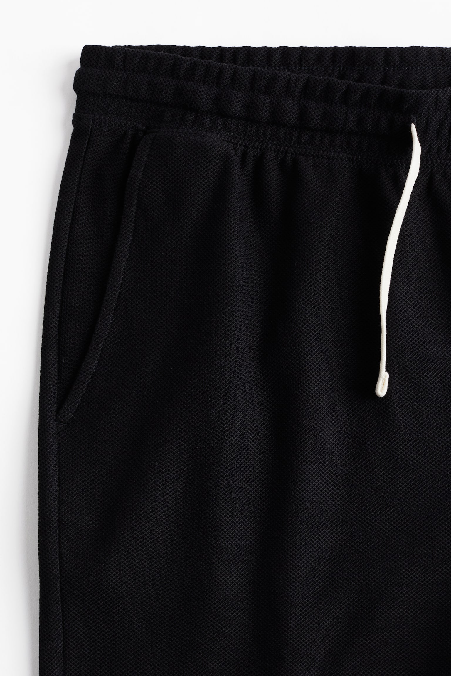 Regular Fit Piqué Shorts - Black/Light beige - 6