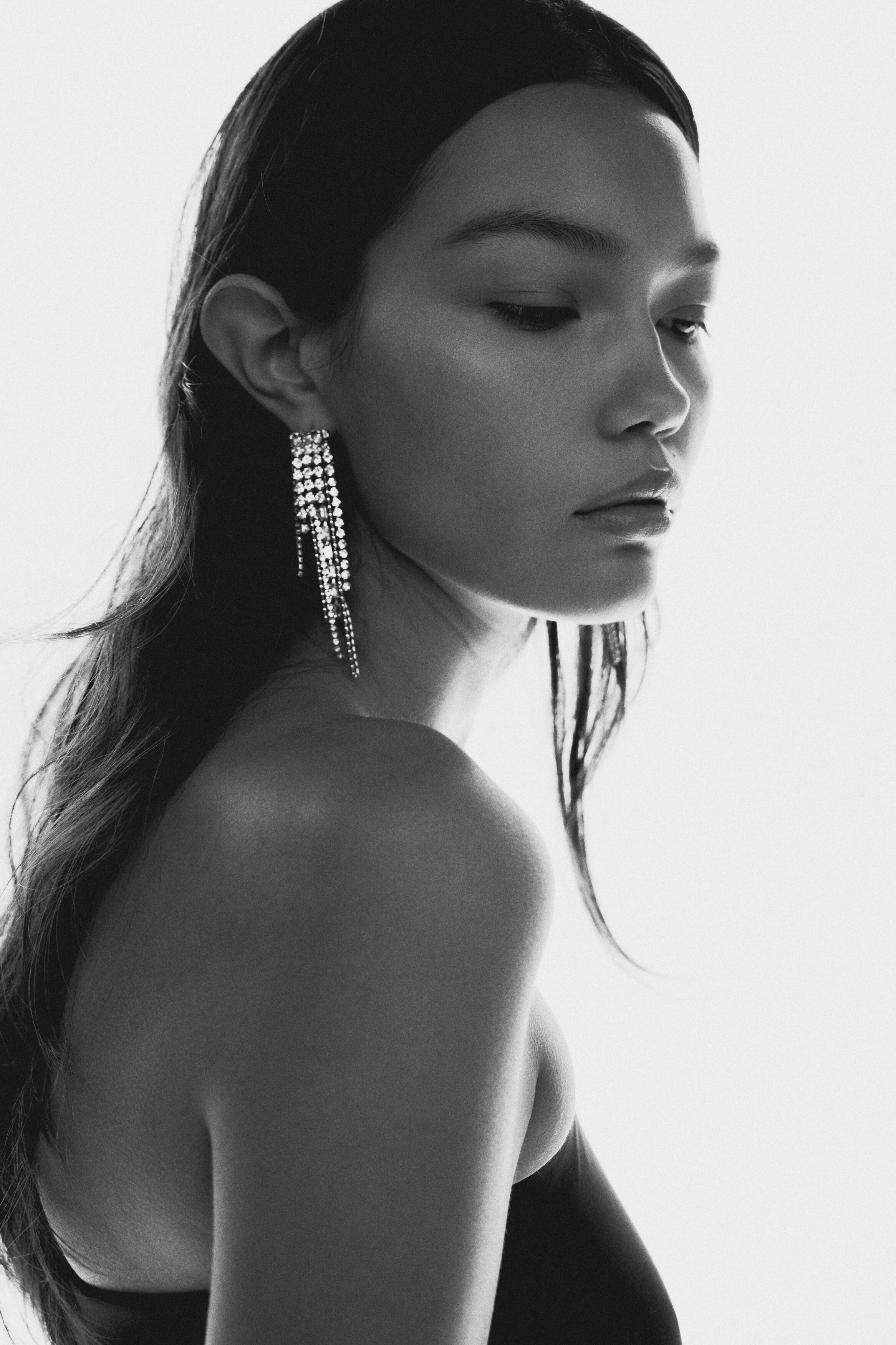 Rhinestone dangle earrings