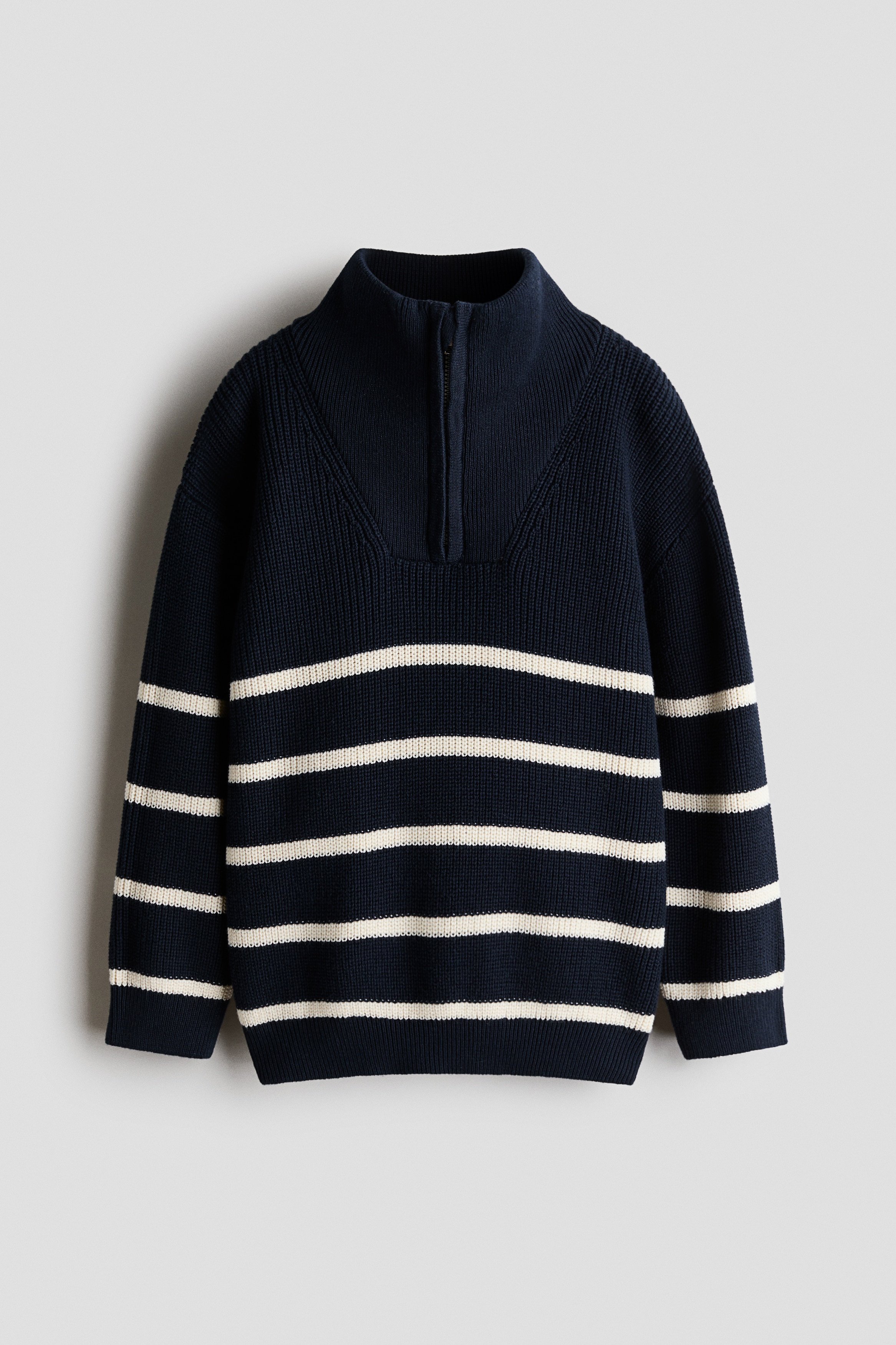 Baumwollpullover mit ZipperModell