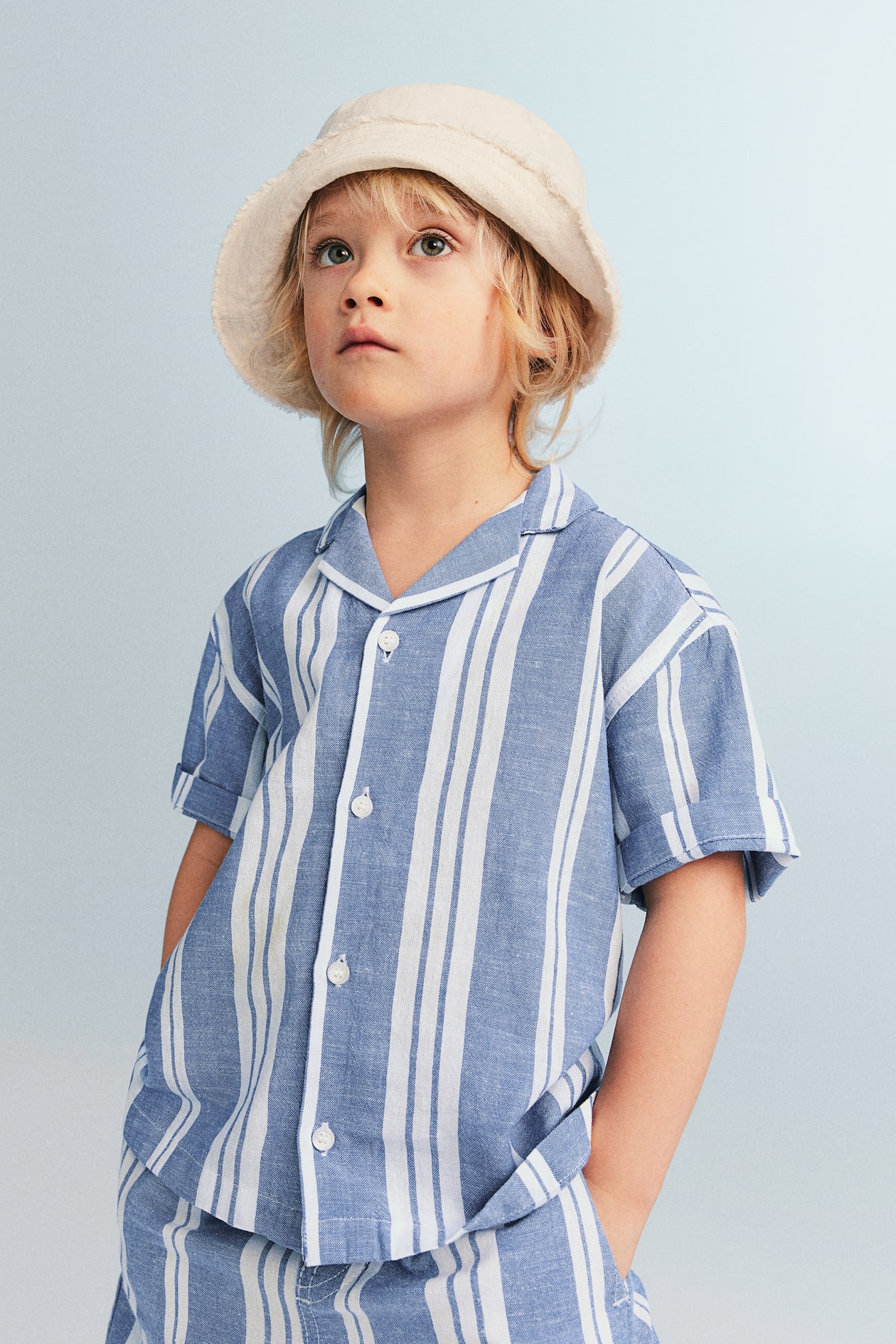 Short-sleeved resort shirt - Short sleeve - Regular length - Blue/White