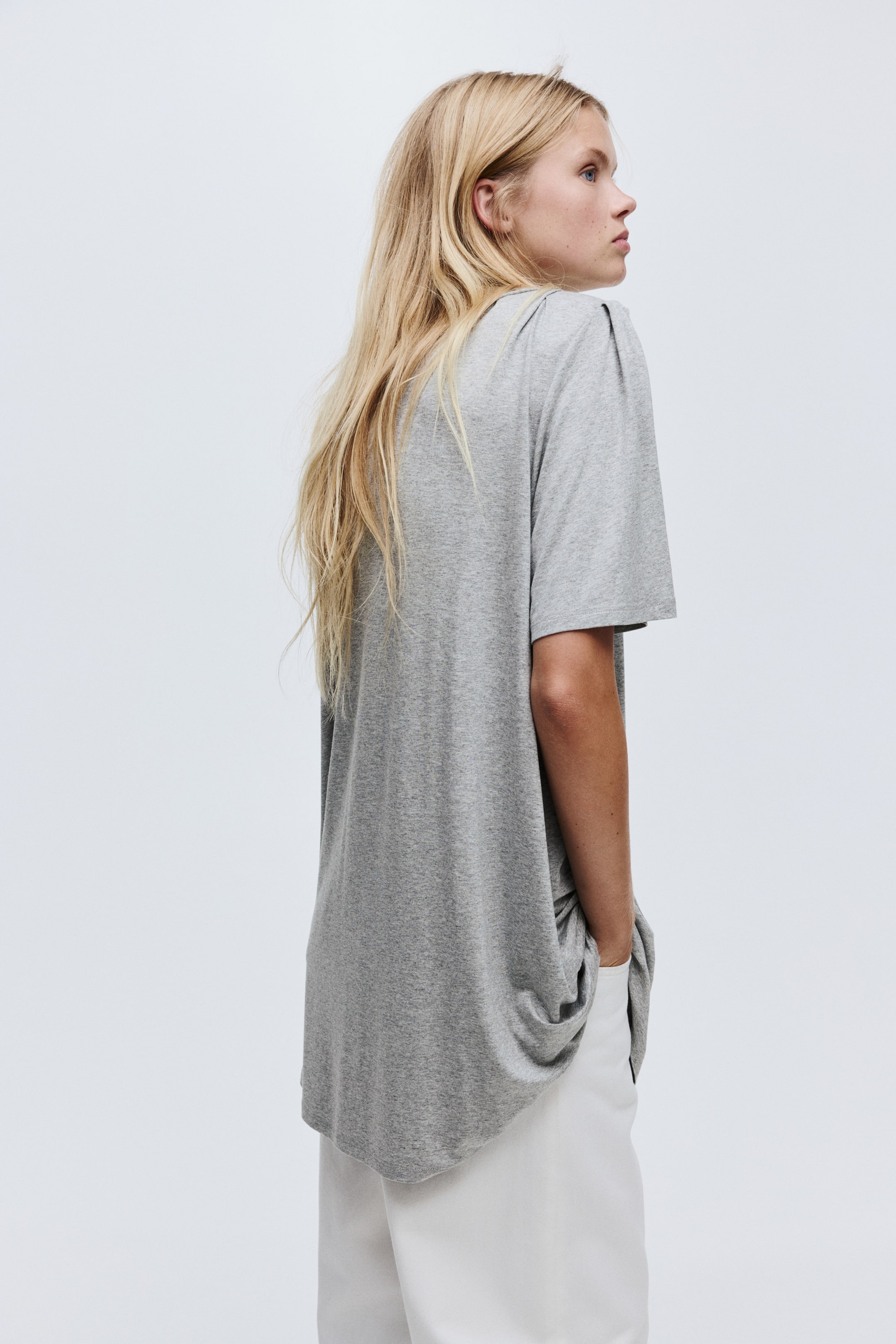 Xem ảnh lớn hơn: Áo thun dáng dài độn vai - Màu xám nhạt đốm - Ladies | H&M VN 4