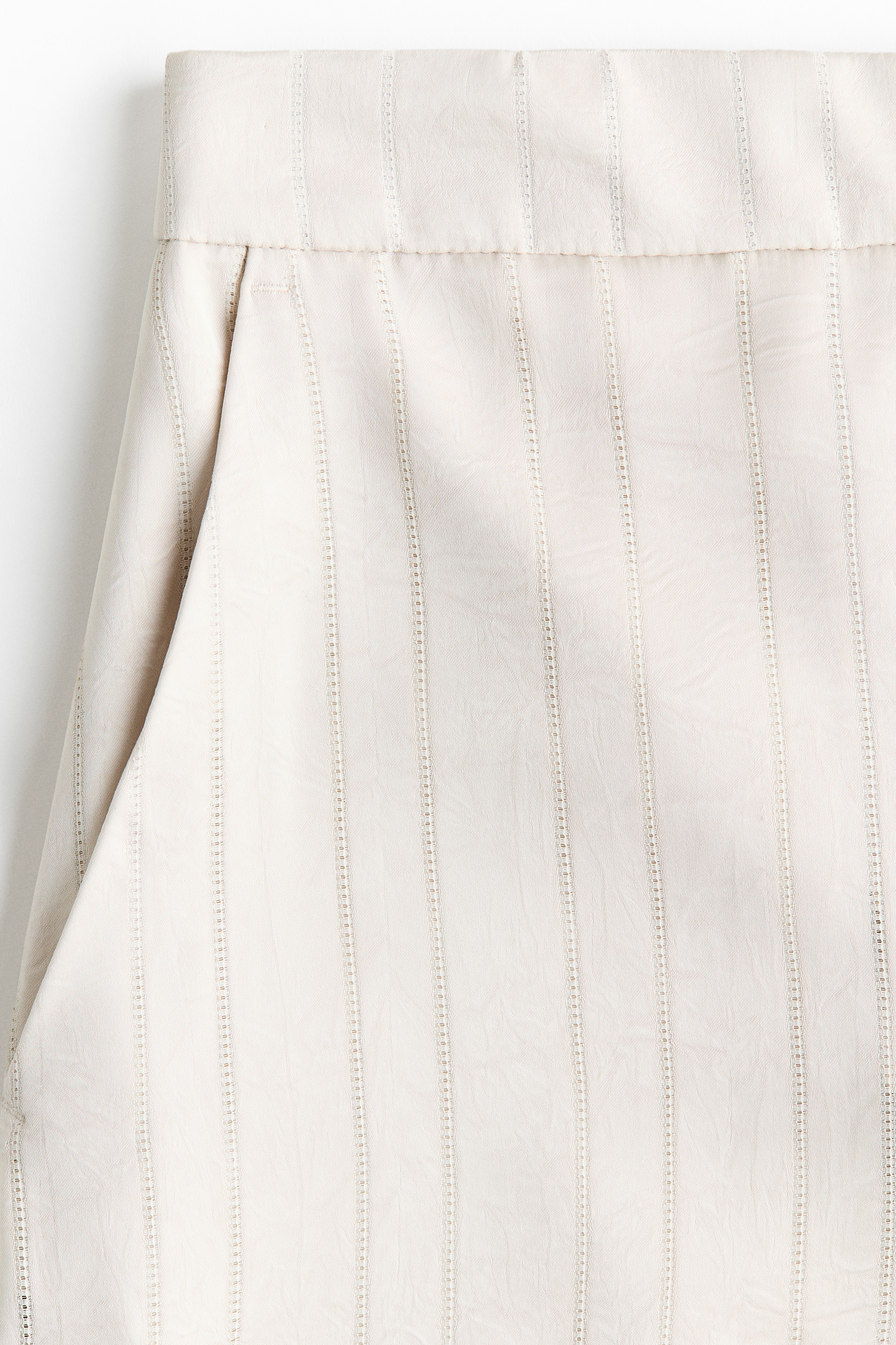Wide tailored trousers
