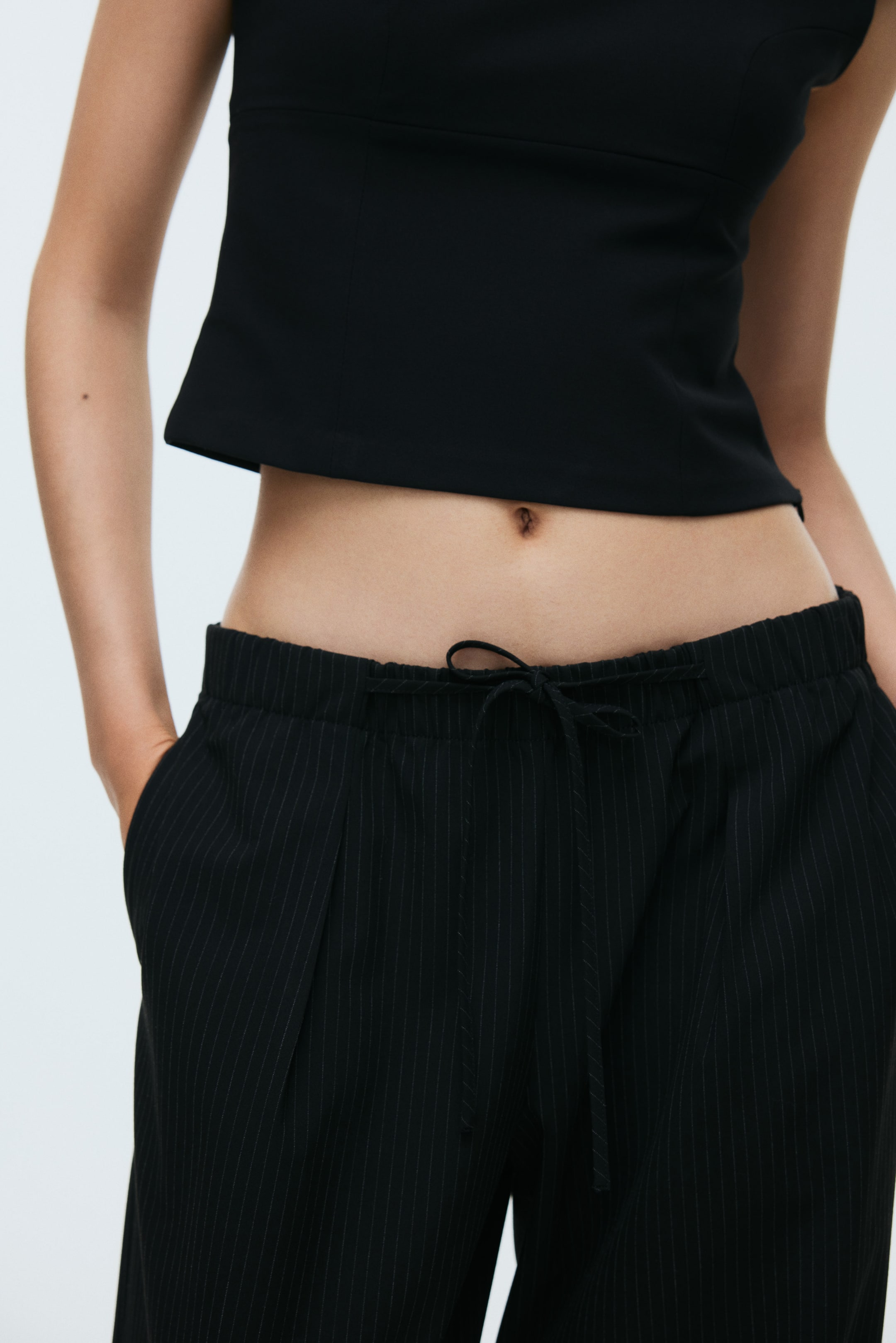 View larger image: Pull-On Pants - Black/pinstriped - Ladies | H&M US 3