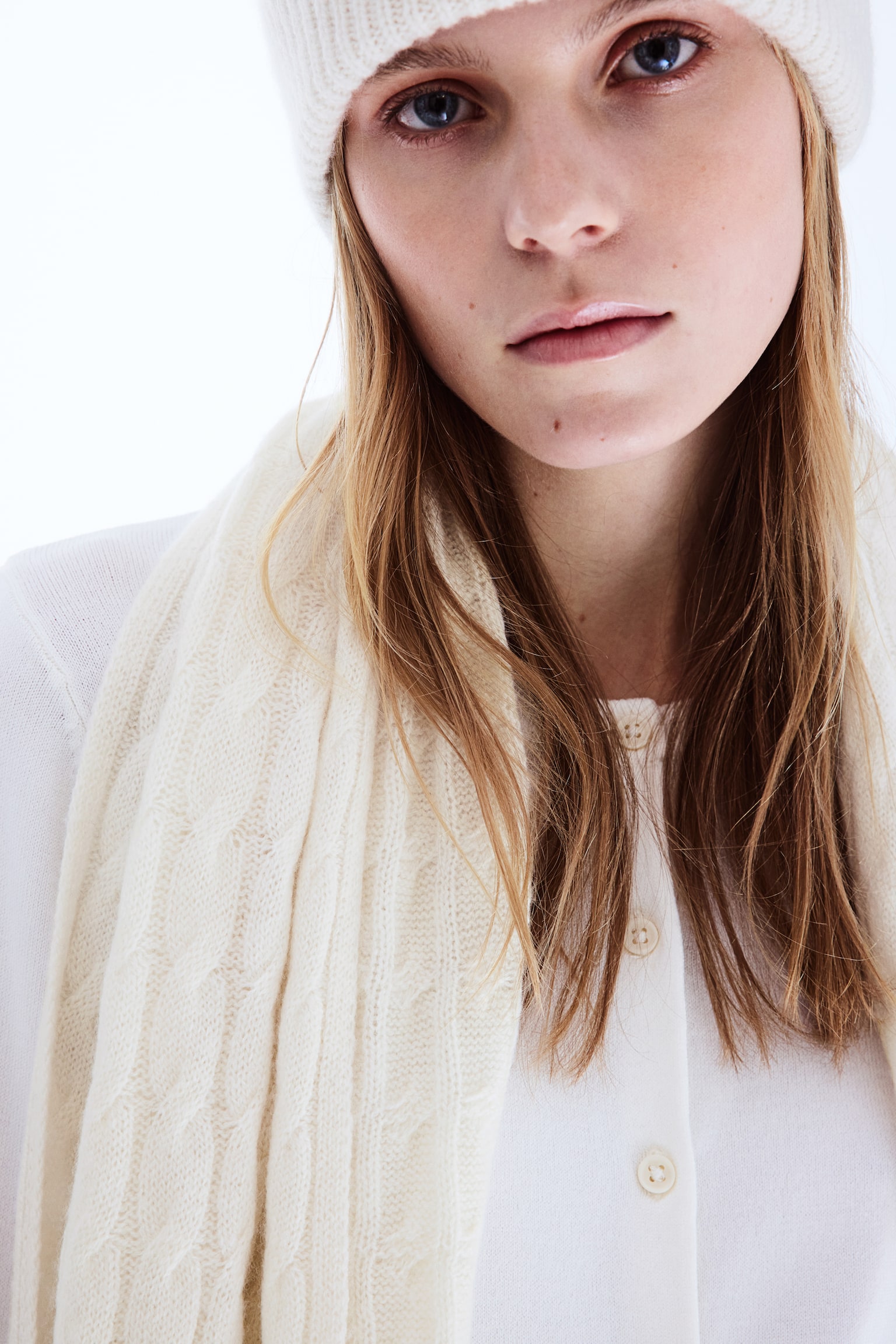 Cashmere-blend cable-knit  scarf - Cream - 4