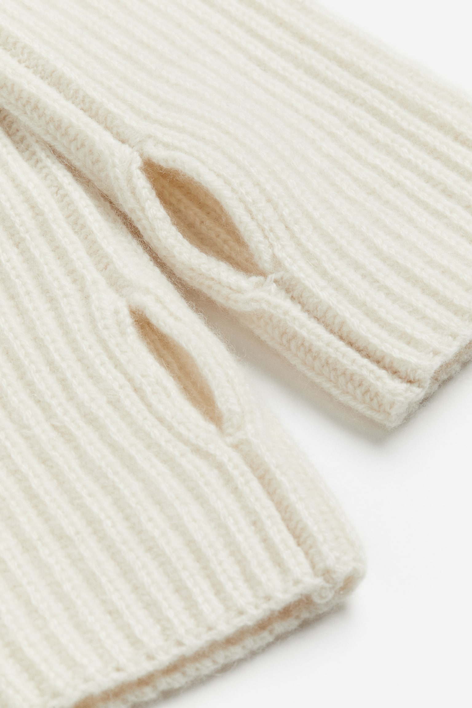 Rib-knit cashmere wrist warmers - White/Black - 2