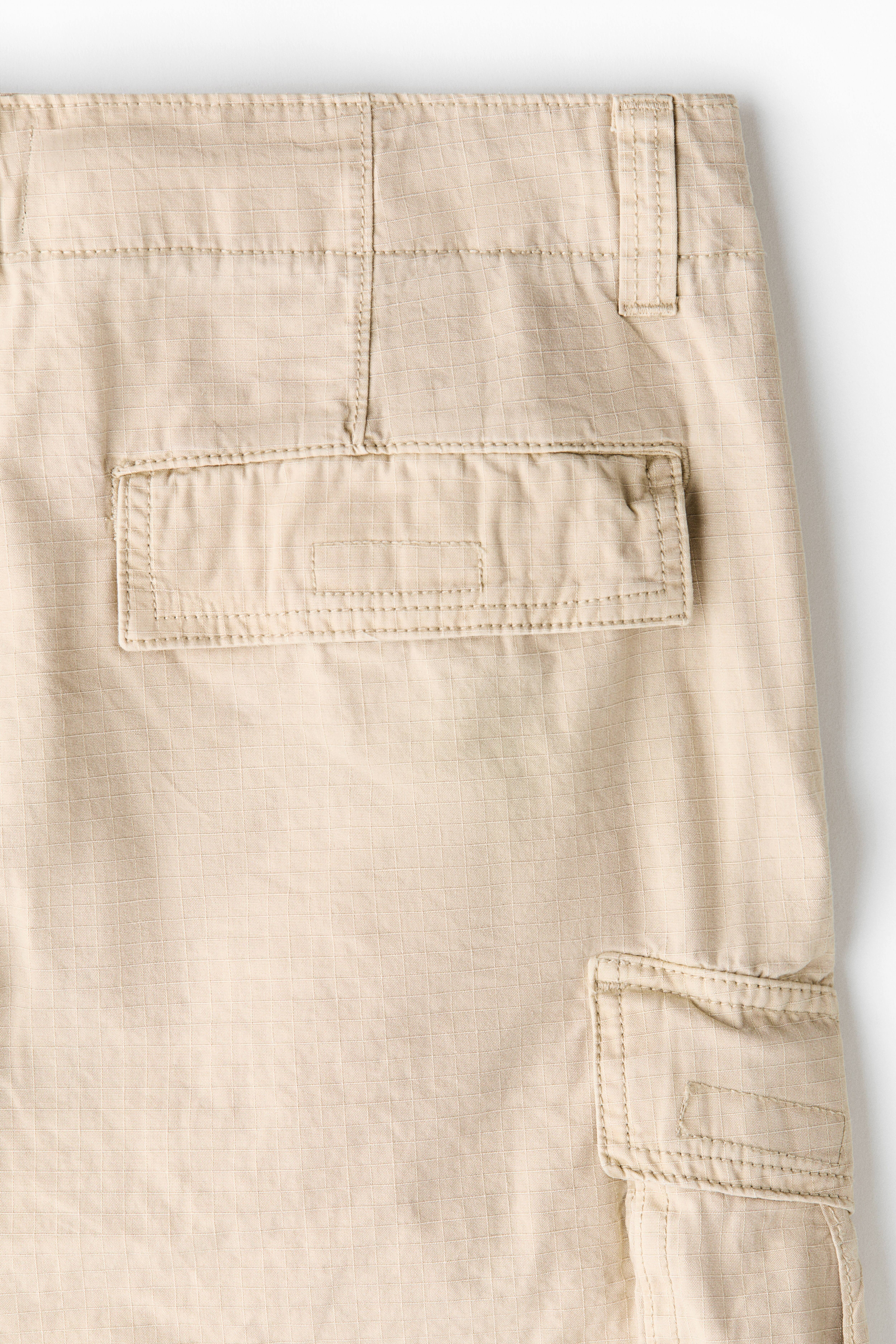 Loose-Fit Cotton Cargo Shorts