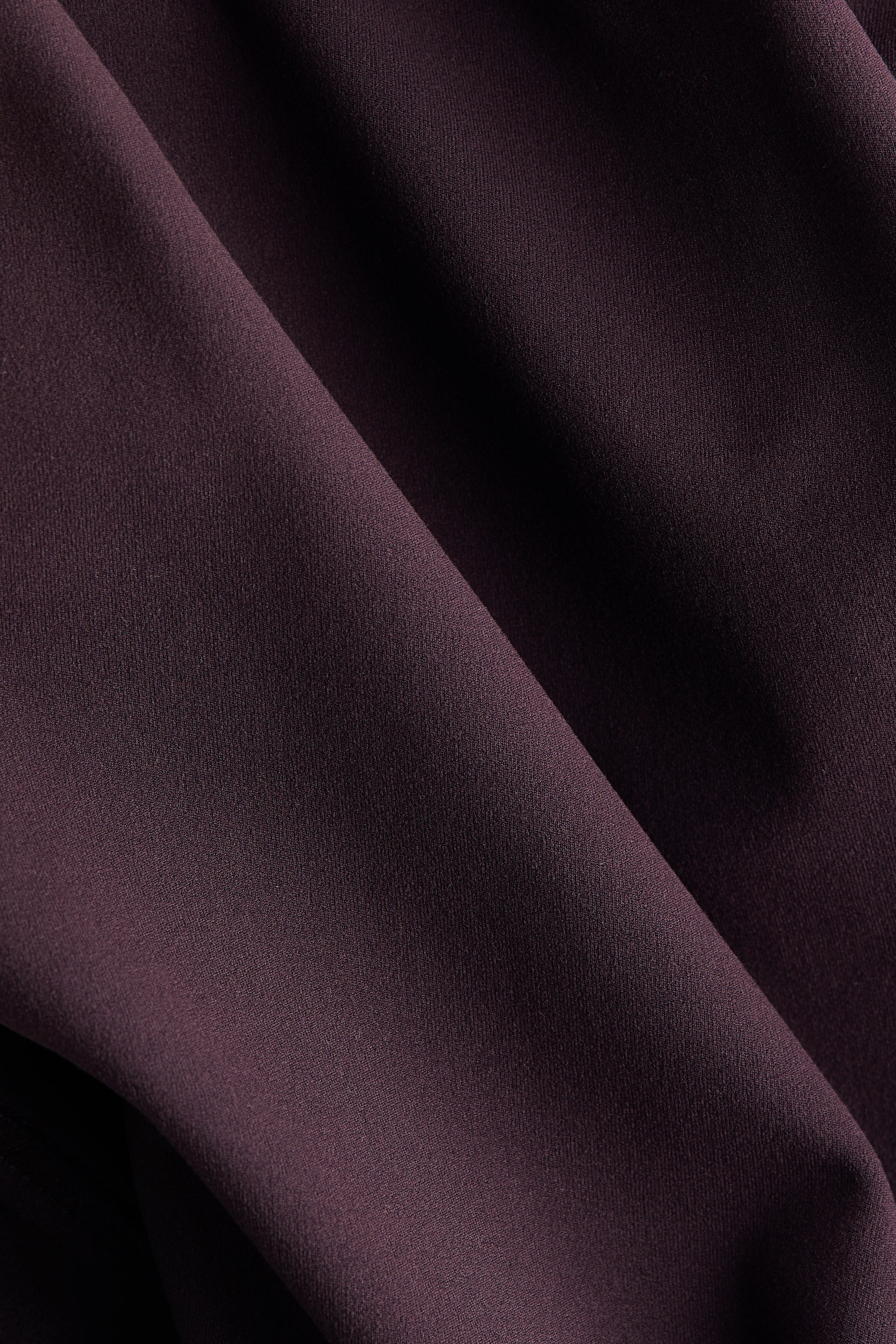 Büyük resmi görüntüle: Entegre Sütyenli ve Askılı Spor Üstü SoftMove™ - Patlıcan moru - KADIN | H&M TR 2