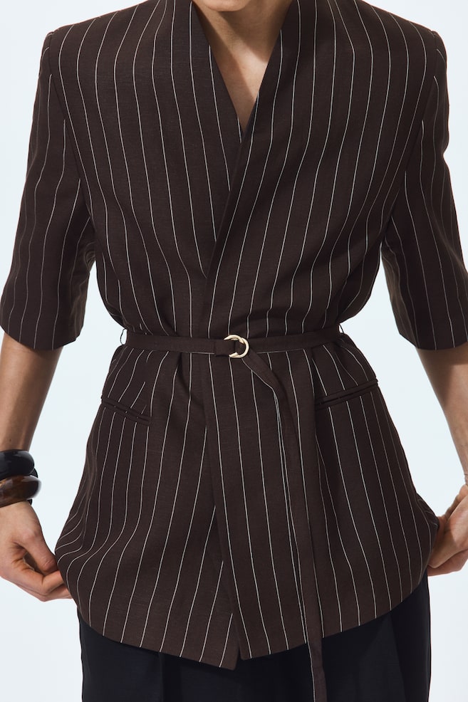 Short-sleeved linen-blend blazer-Dark brown/Pinstriped - 4