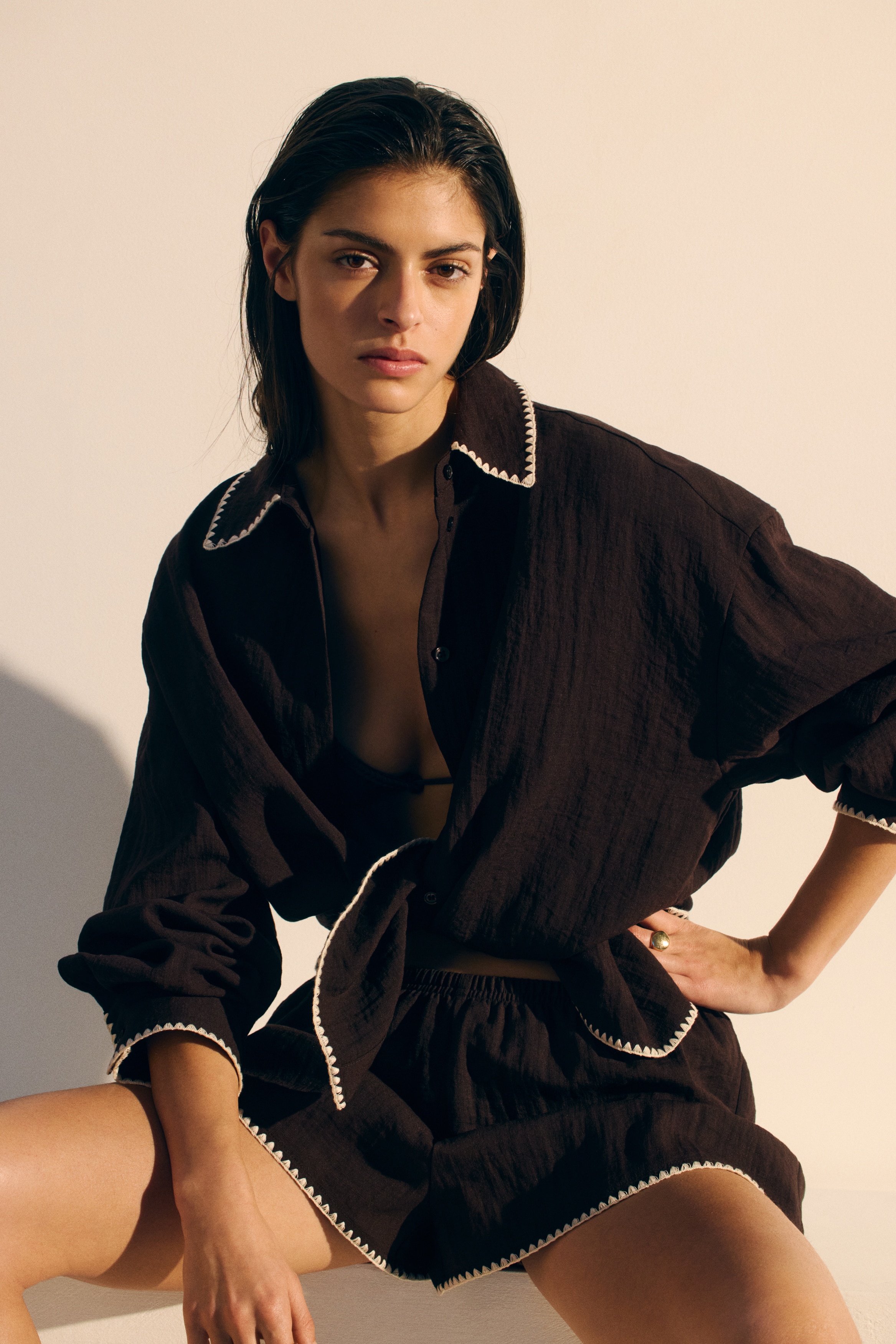 Camicia da mare oversize - Marrone scuro/Crema