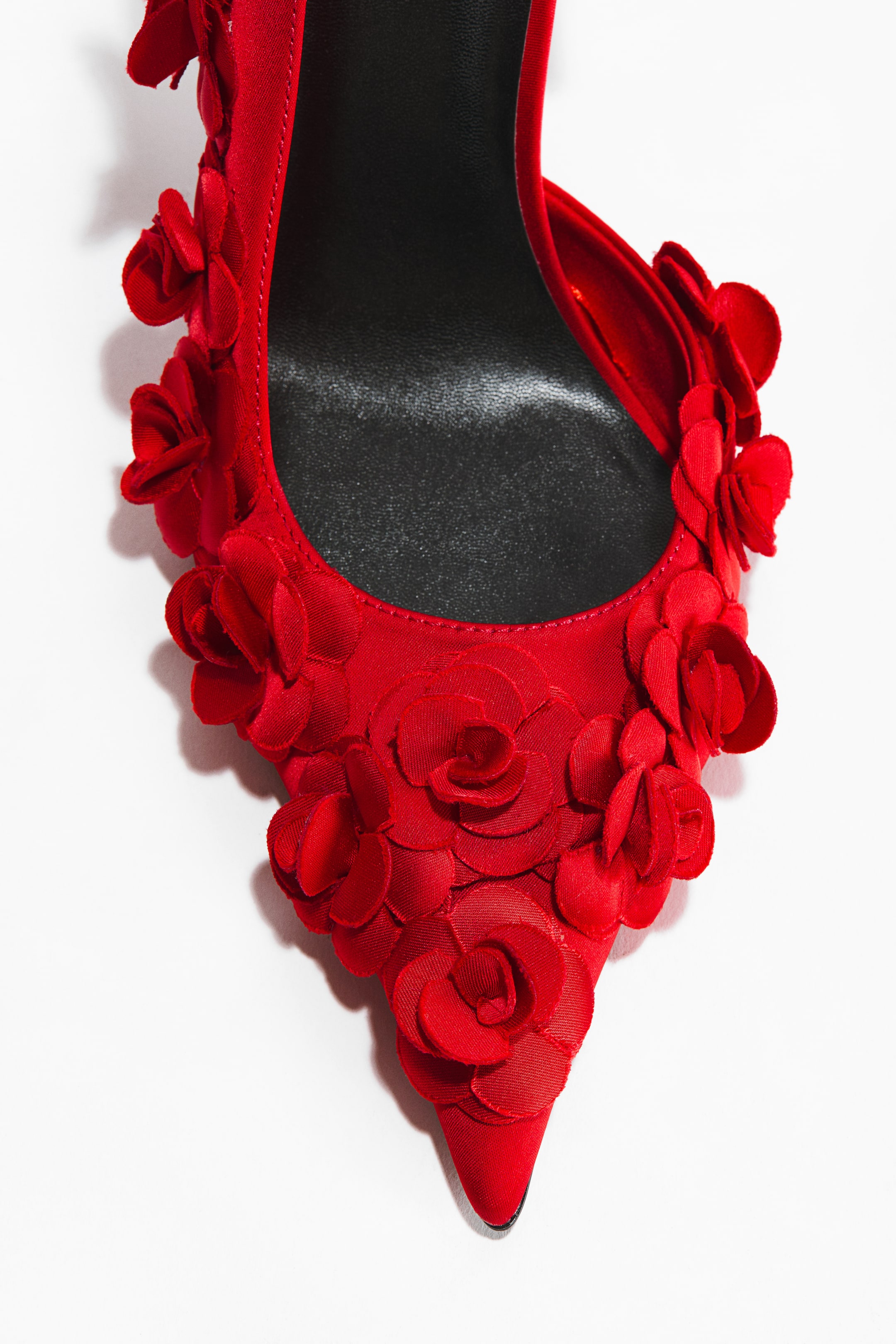 Ampliar la imagen: Appliquéd pointed court shoes - Rojo - Ladies | H&M MX 2