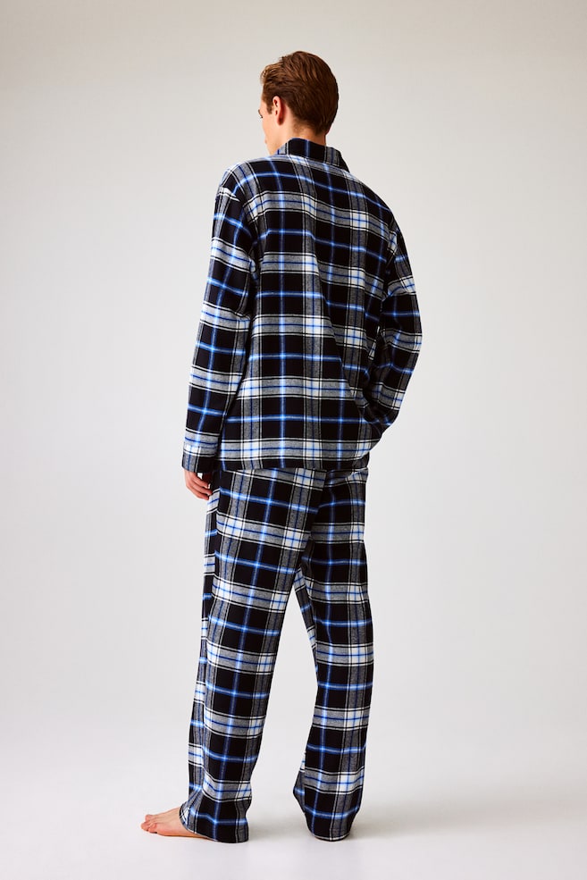 Regular Fit Pyjamas i flanell - Mørk blå/Rutet/Rød/Rutet - 3