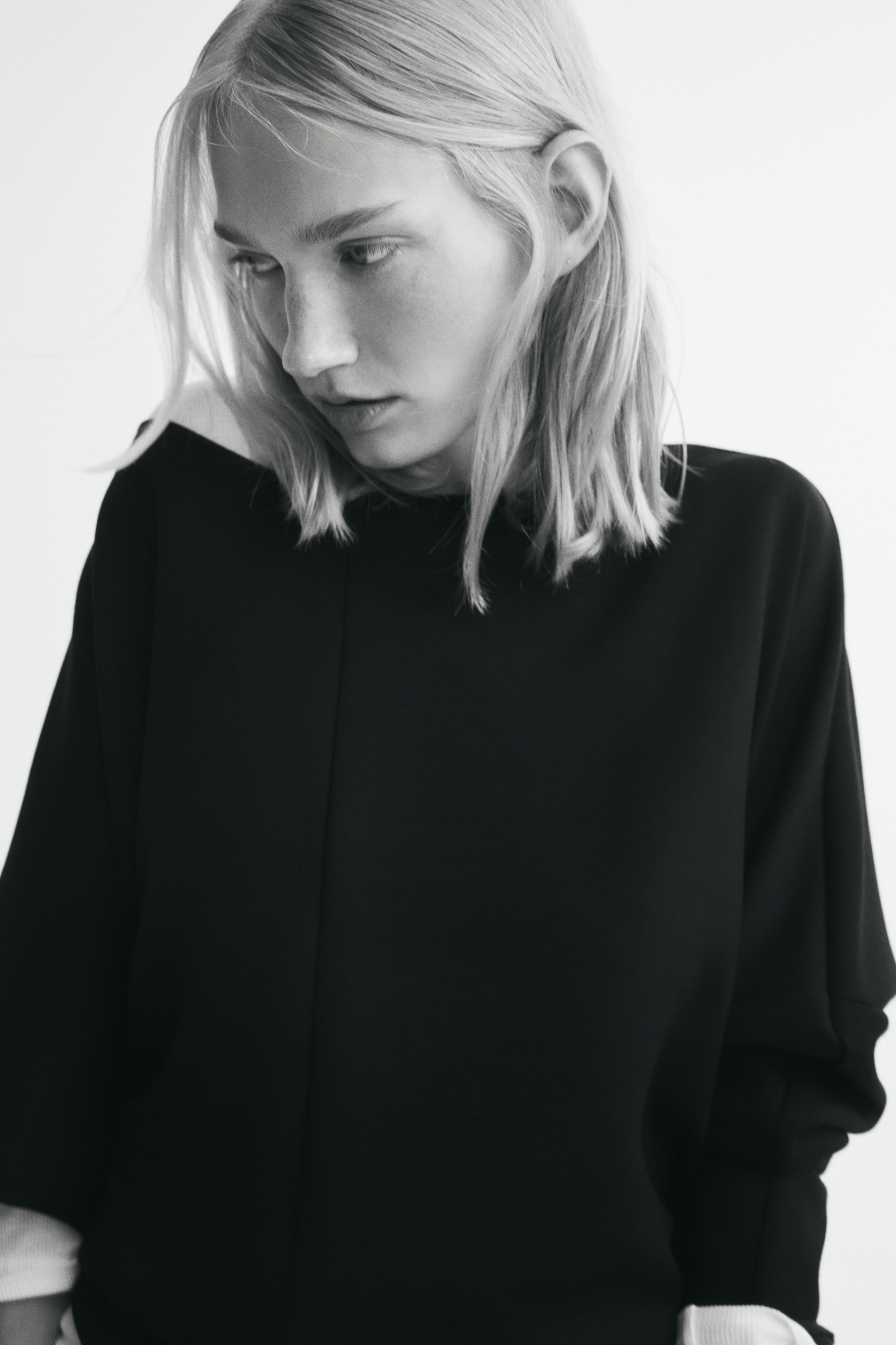 Batwing-Sleeved Scuba Sweatshirt