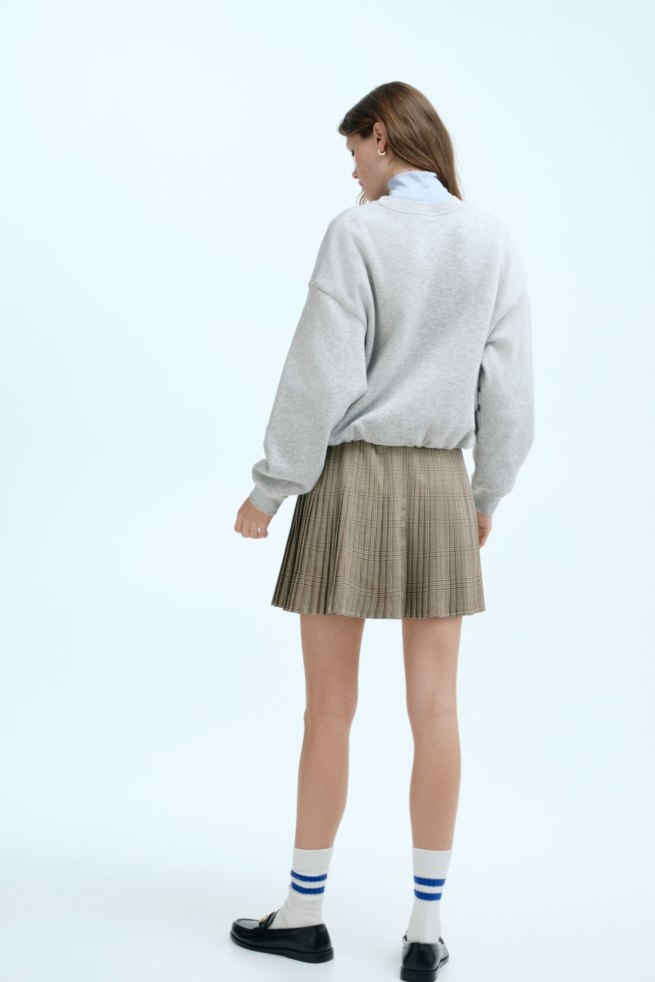 View larger image: Oversized sweatshirt - Light grey marl - Ladies | H&M SG 4