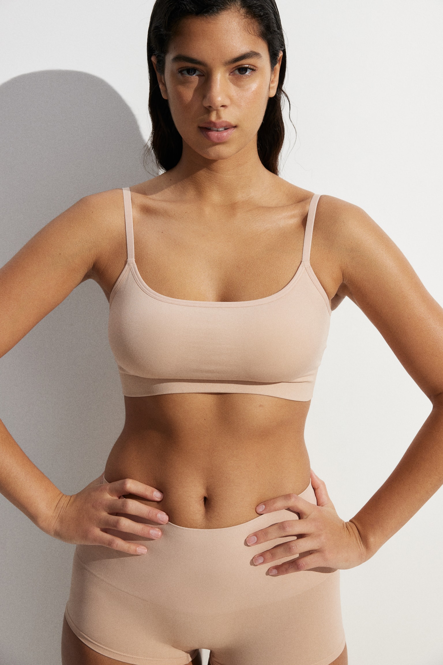 Bralette almofadado sem costuras - Bege/Preto/Branco/Bege escuro/Azul pombo - 1