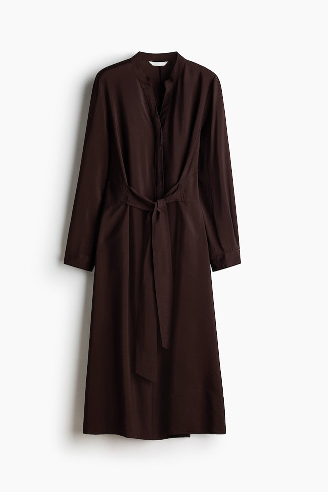 Kleid mit Bindegürtel - Dunkelbraun/Cremefarben/Gemustert - 1