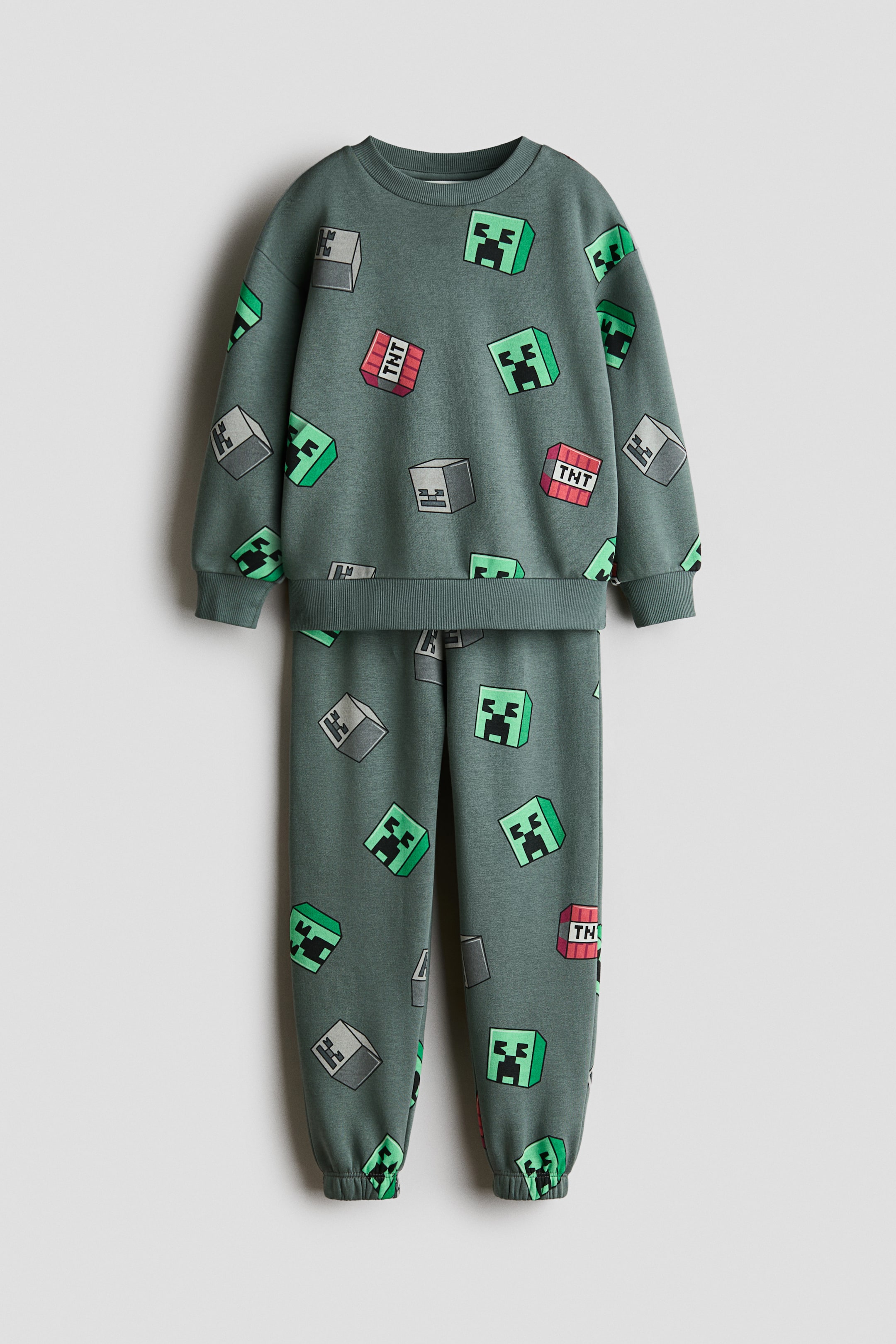 View larger image: 2-piece printed sweatshirt set - Dusty green/Minecraft - Kids | H&M 1