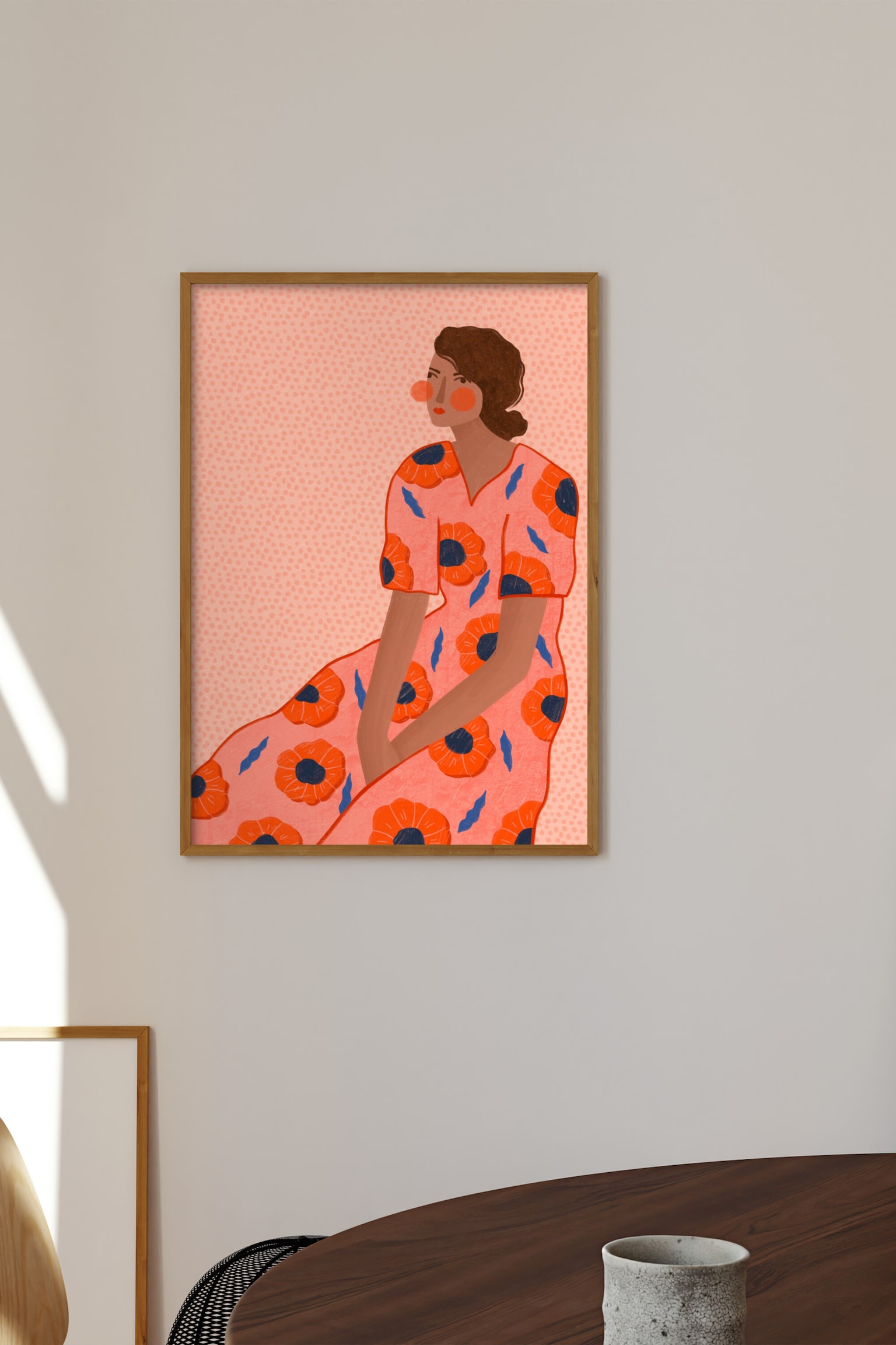 Bea Muller -  The Woman With The Floral Dress - Mujer Con Vestido Floral - 1
