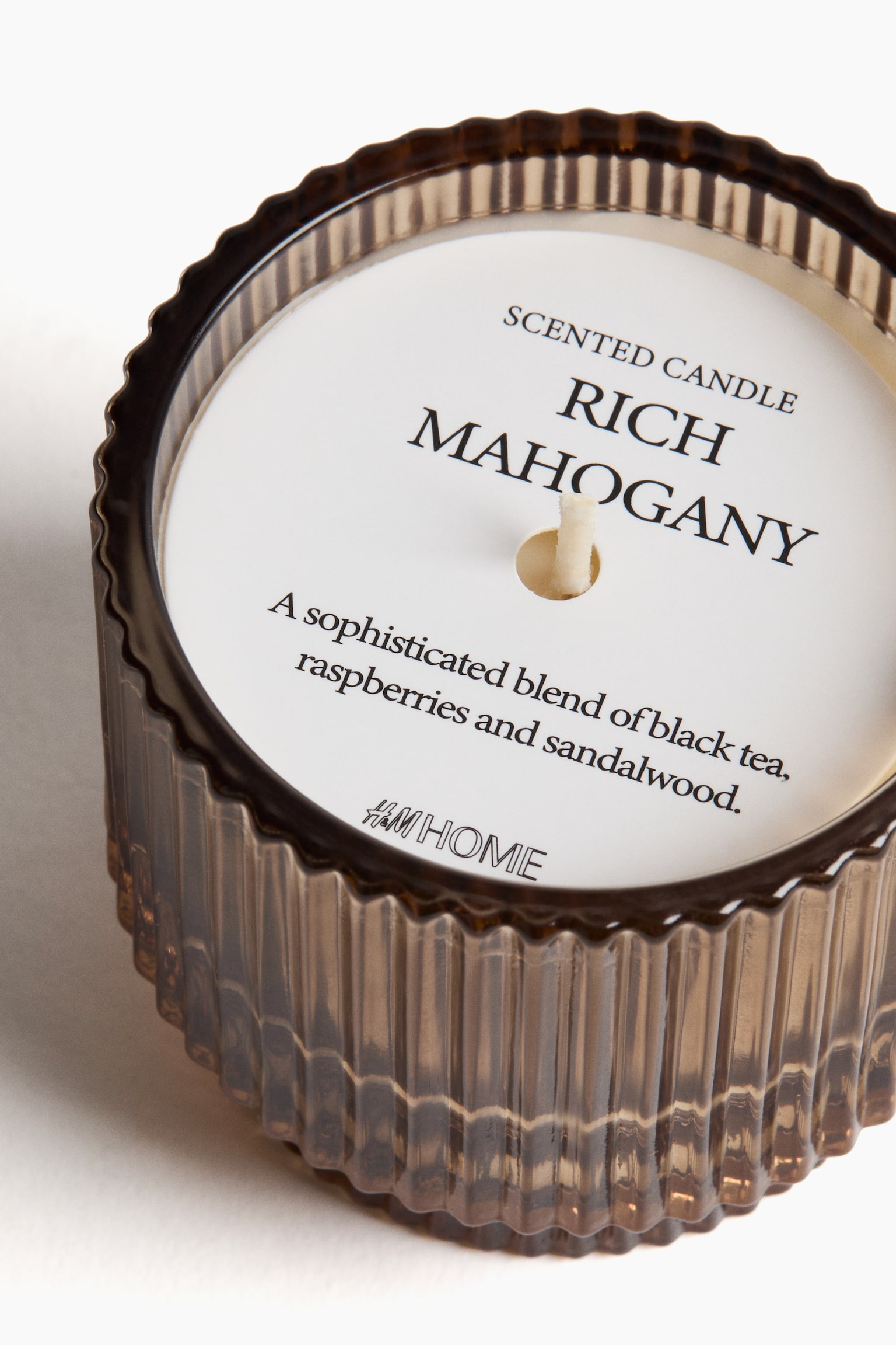 Scented candle - Rich Mahogany/Christmas Tree/Botanical Garden/Hazy Oud/White Peony/Grapefruit Nectar/Salted Sea - 2