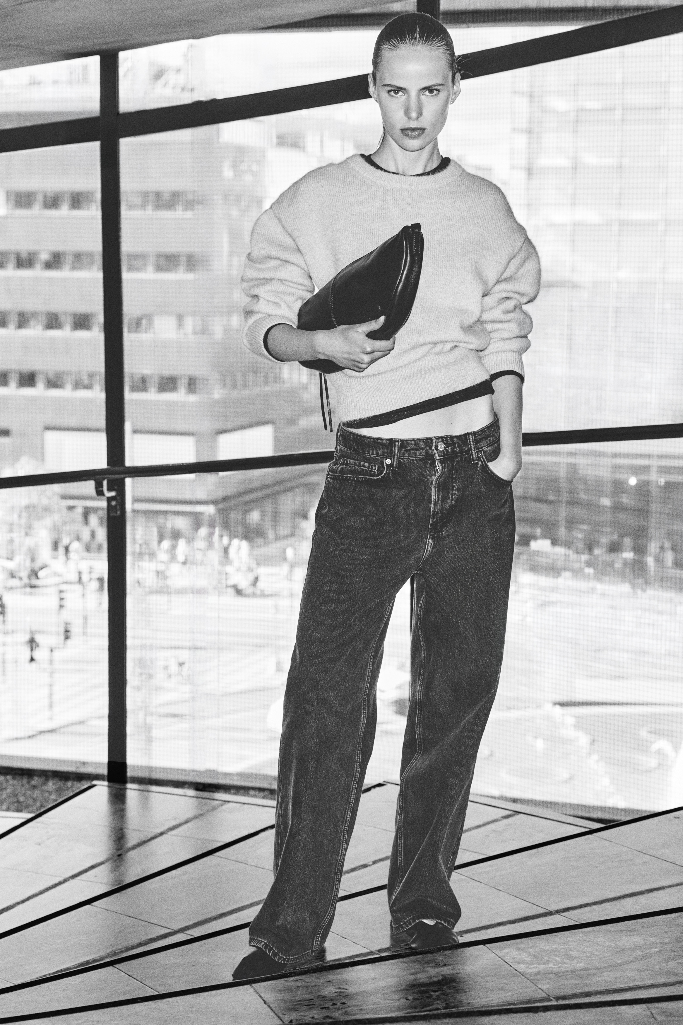 Wide Regular Waist Jeans - Teksas crna