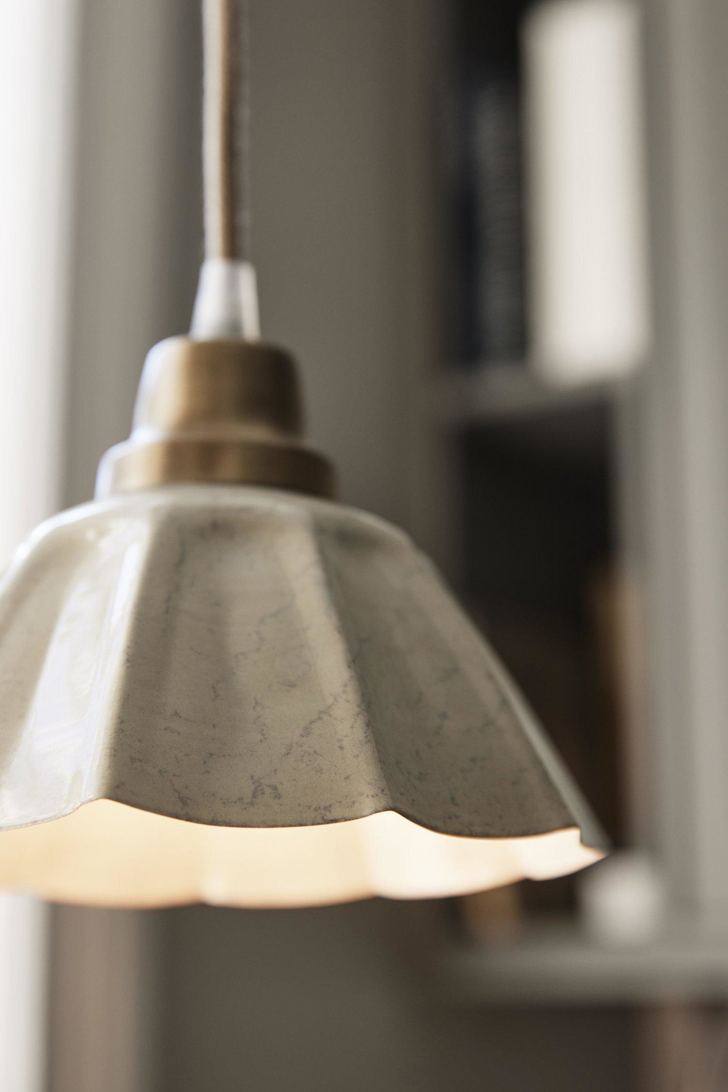 Ester Fönsterlampa 17,5cm - Off-white/Röd