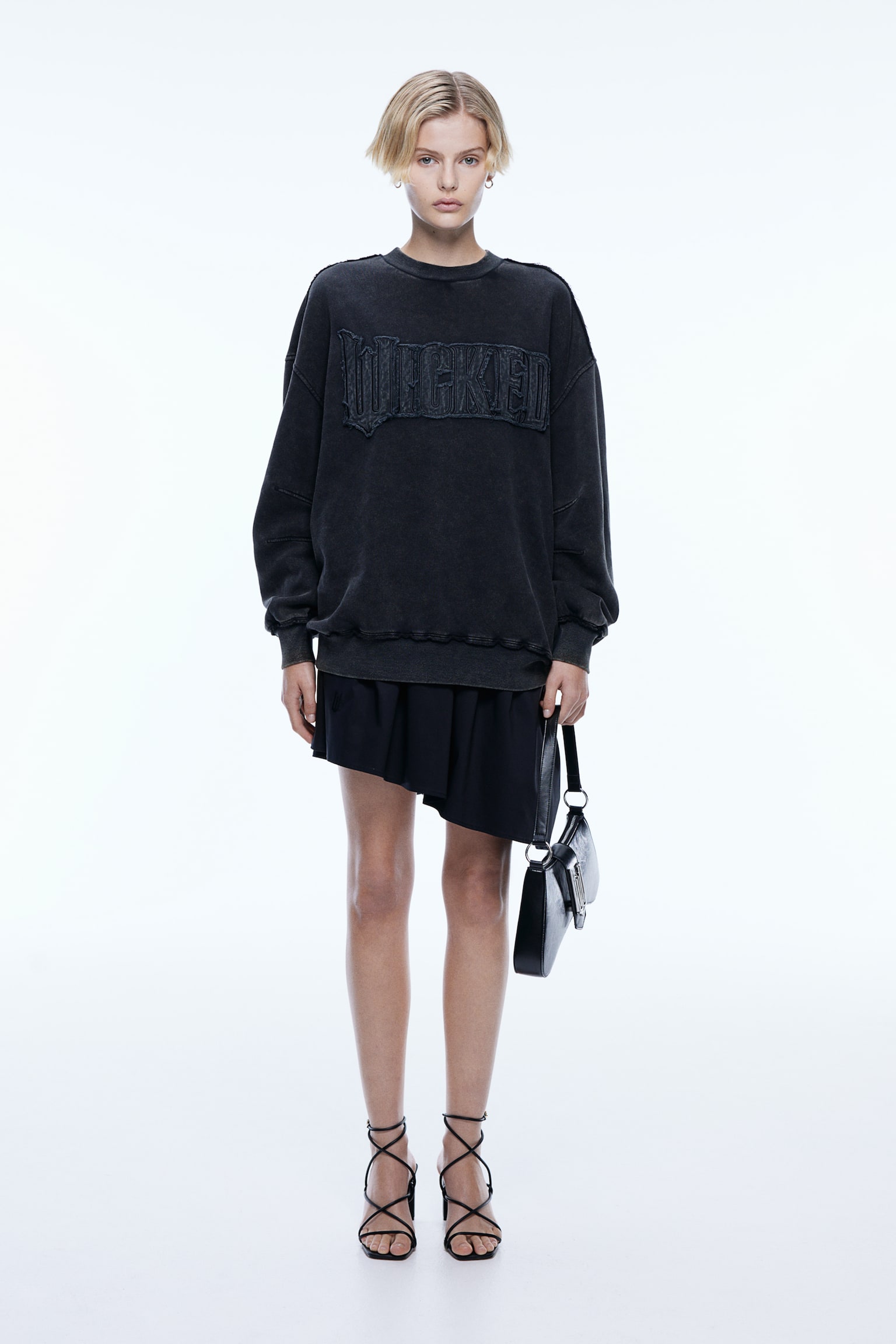 Washed Look Appliqué Sweater - Black/Wicked - 5