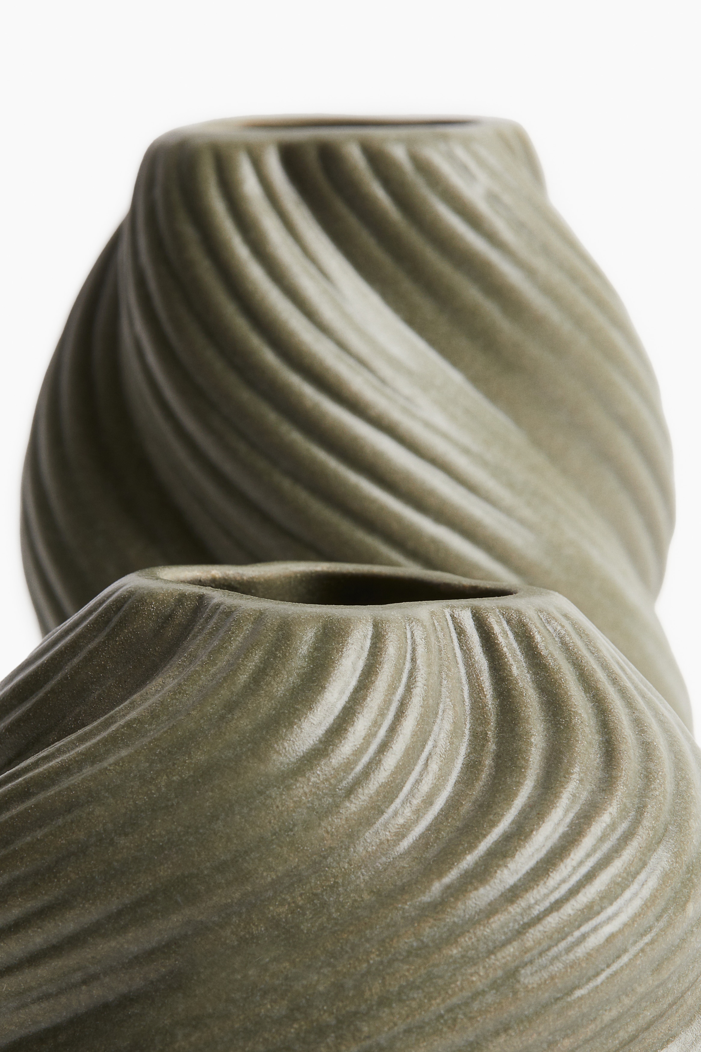 White 2-pack Mini Stoneware Vases at H&M Home | H&M US