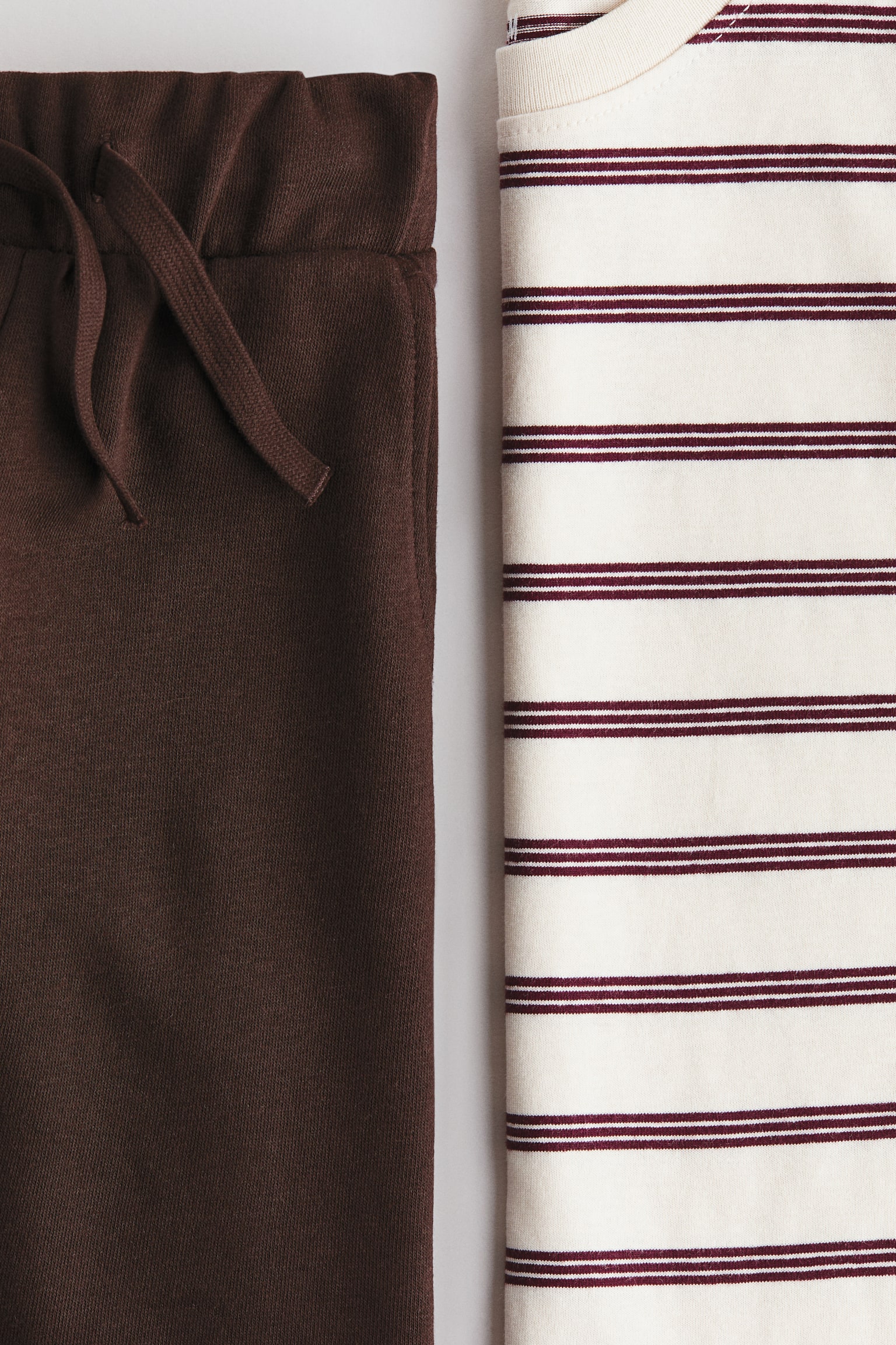 T恤配短褲2件組套裝 - 咖啡色/淺米色/淺藍色/海軍藍 - 2