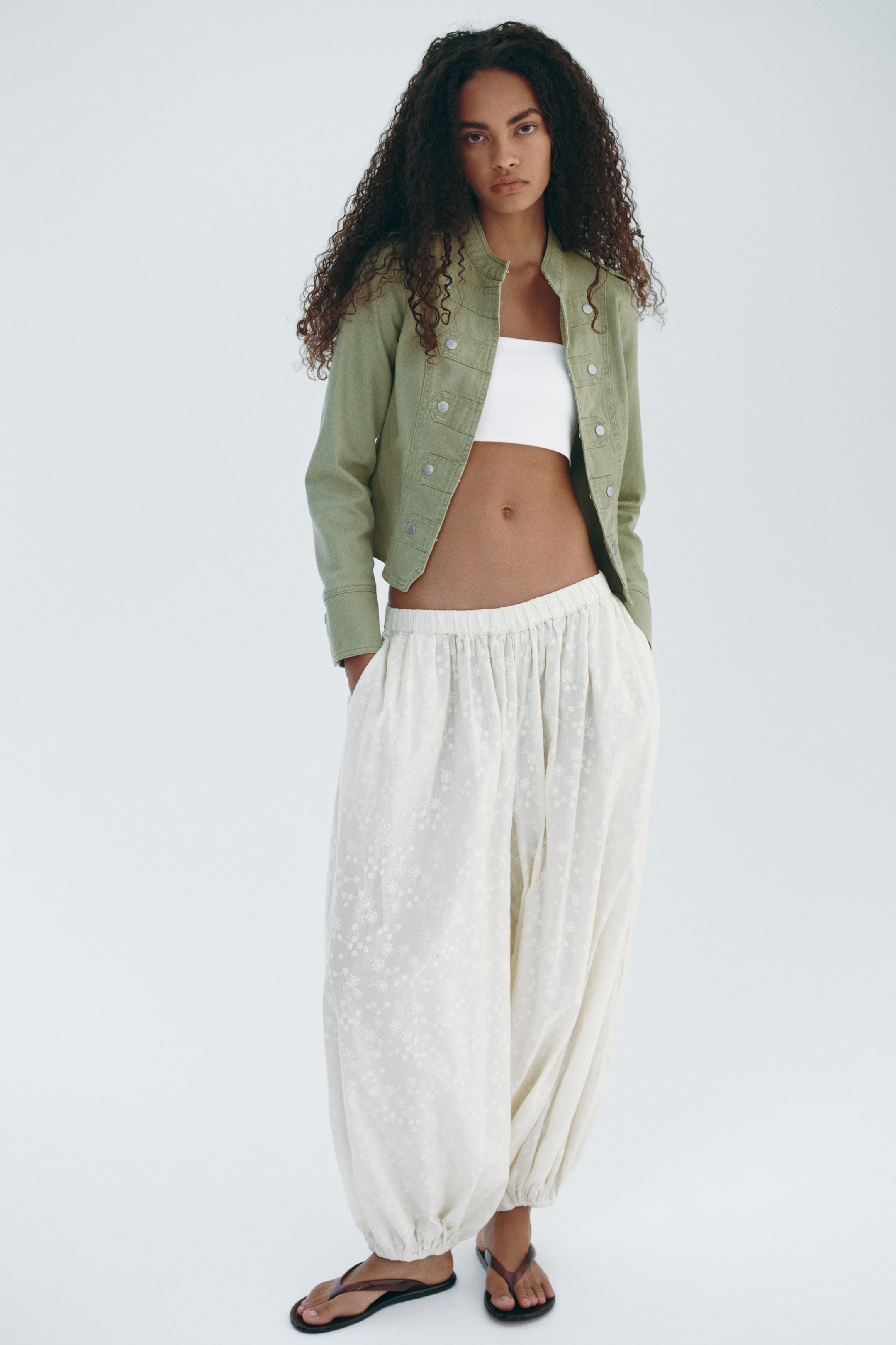 Женские брюки H&M Embroidered Balloon-Leg Pants — фото 5