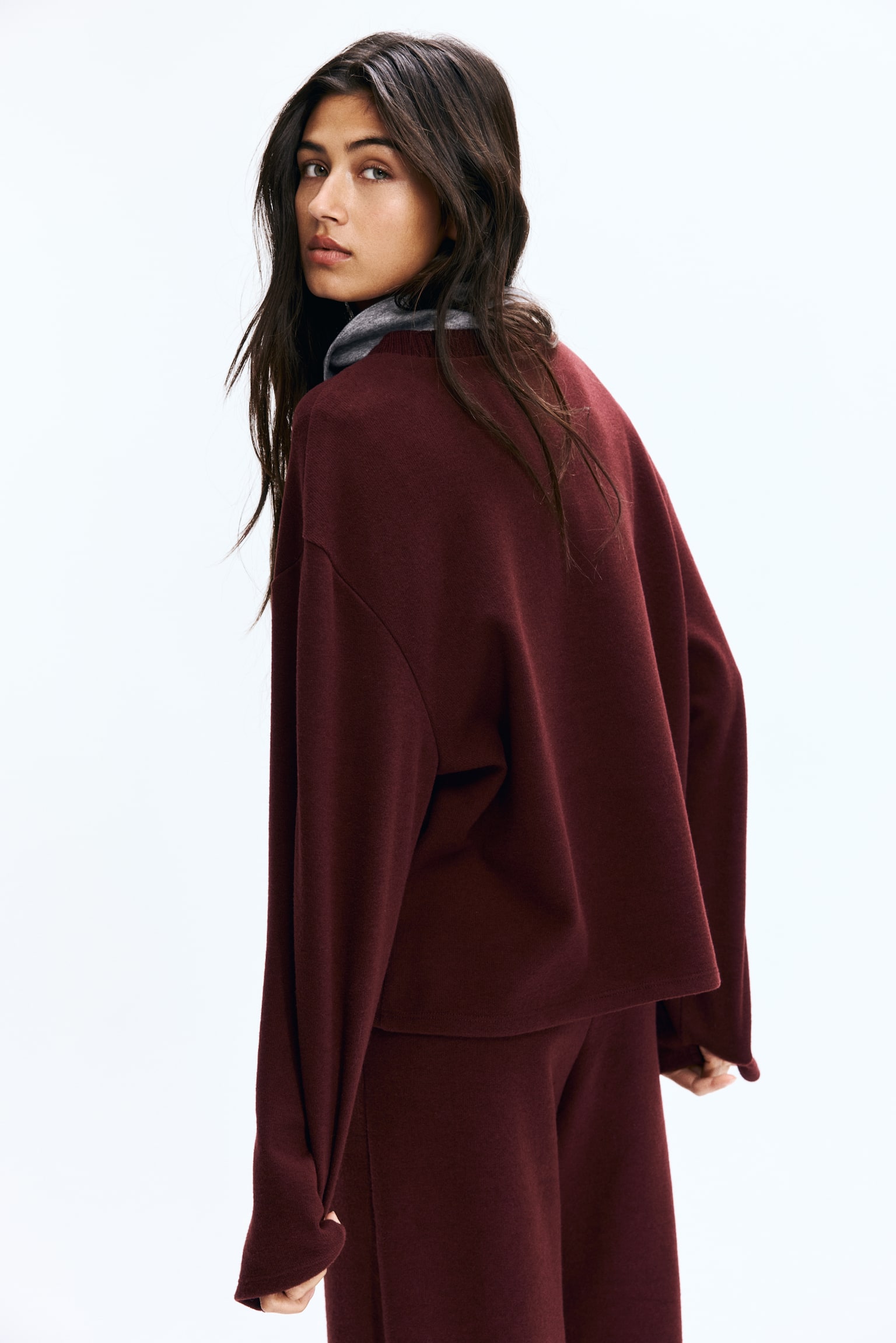 Женский свитшот H&M Oversized Sweatshirt, цвет: Бордовый — фото 4