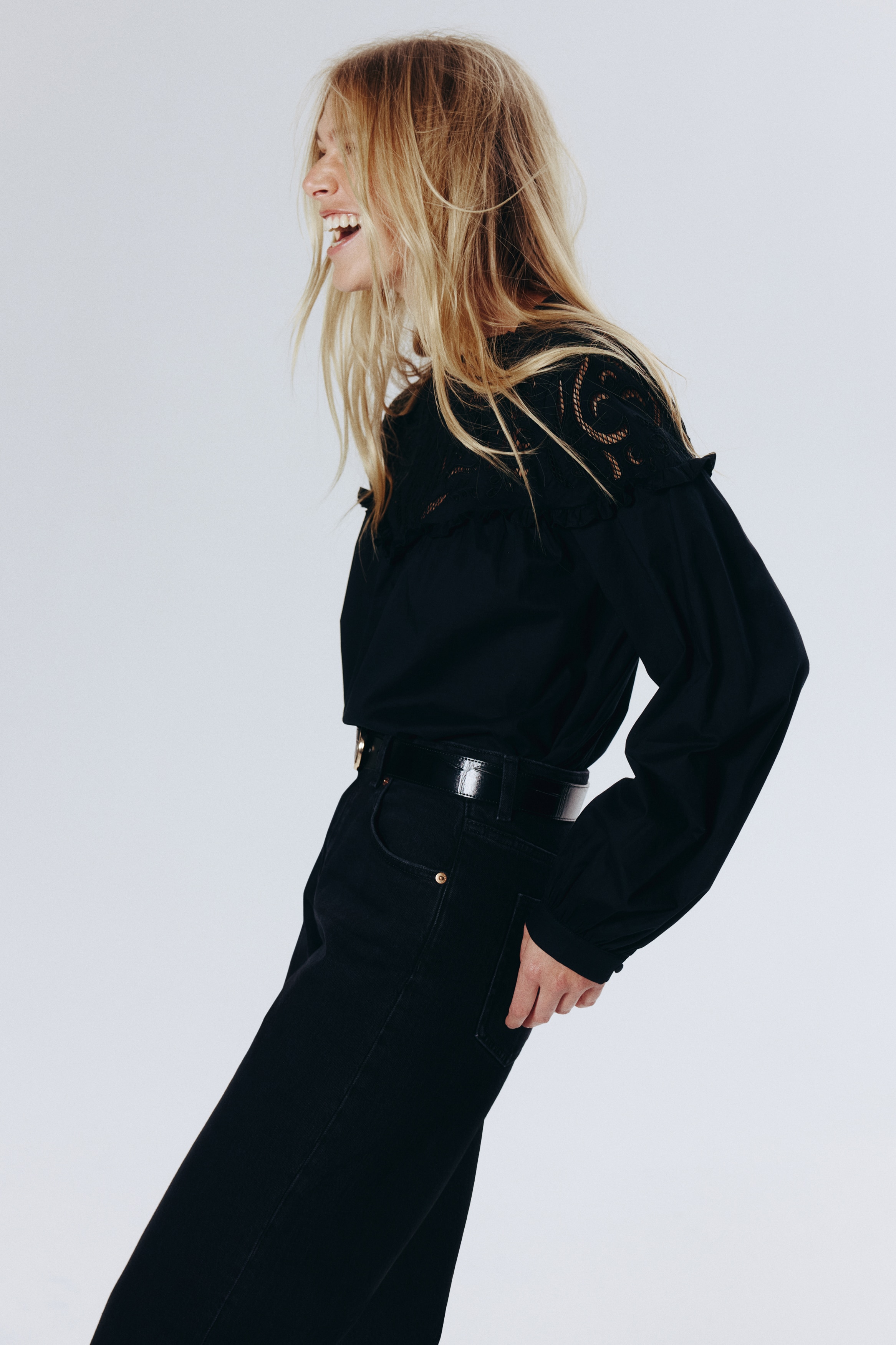 H & M - イギリス刺繍ディテールブラウス - ブラック