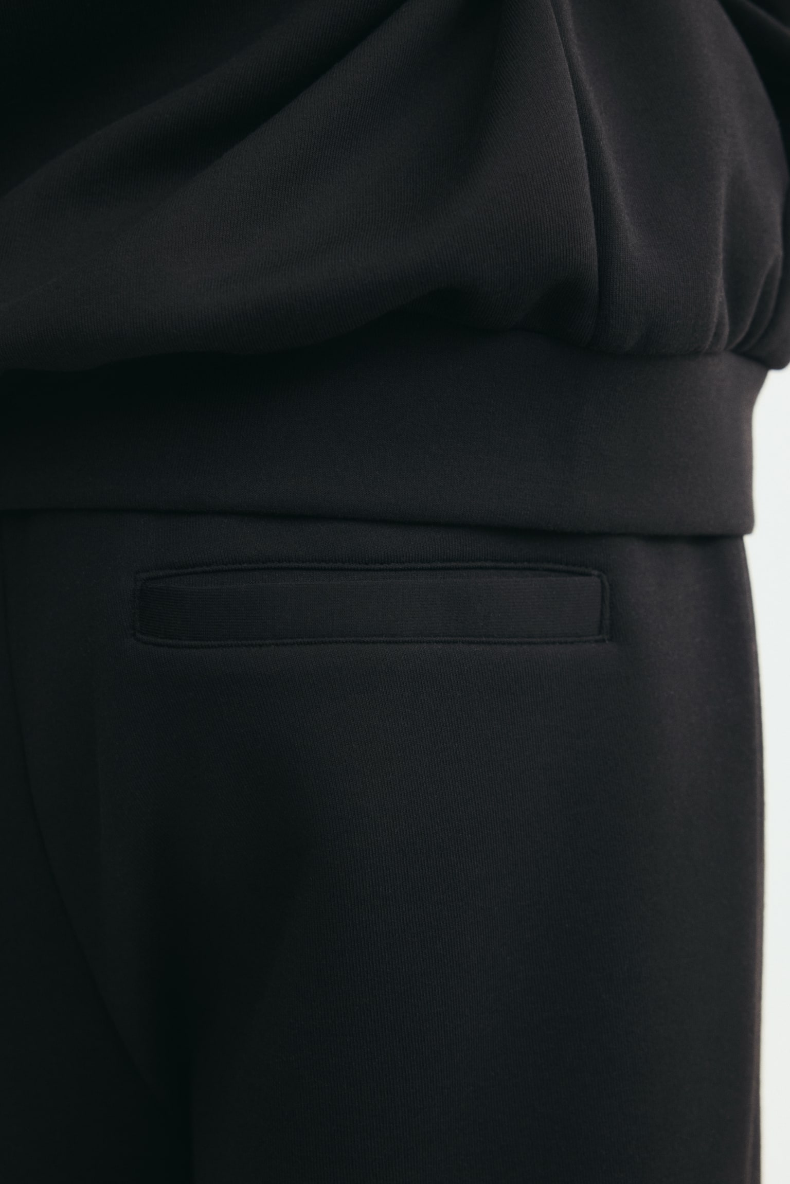 Мужские брюки H&M Relaxed-Fit Interlock Sweatpants, цвет: Чёрный — фото 4