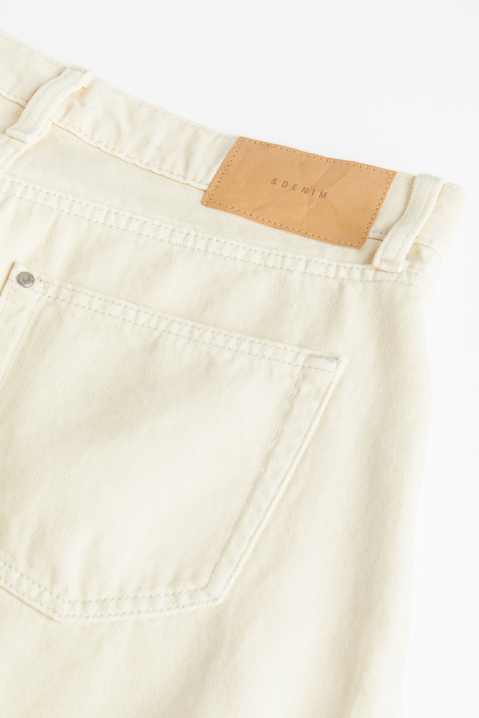 Low Waist Bermuda Shorts - Cream/Pale denim blue/Black/Denim blue - 2