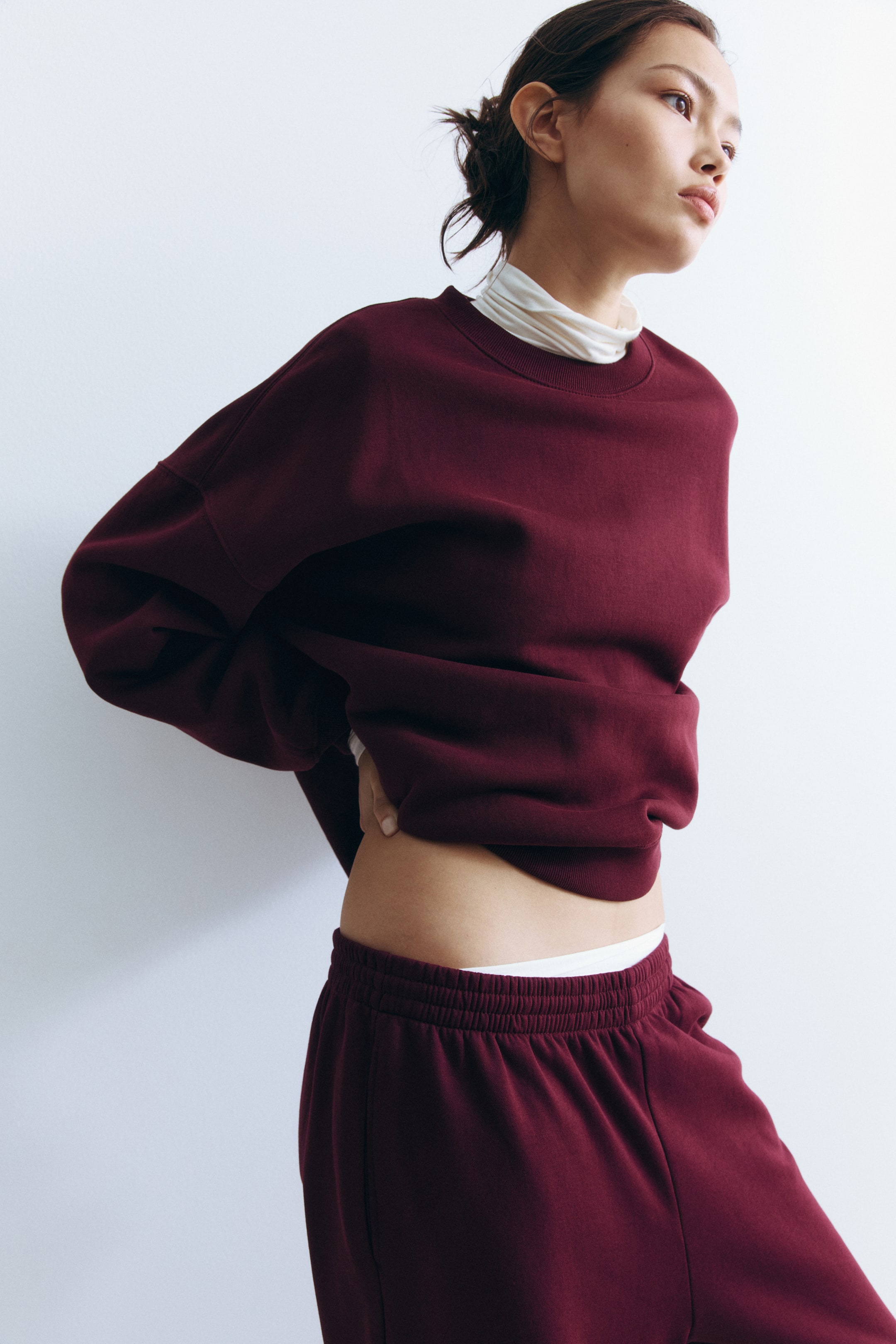 View larger image: Oversized sweatshirt - Burgundy - Ladies | H&M 2