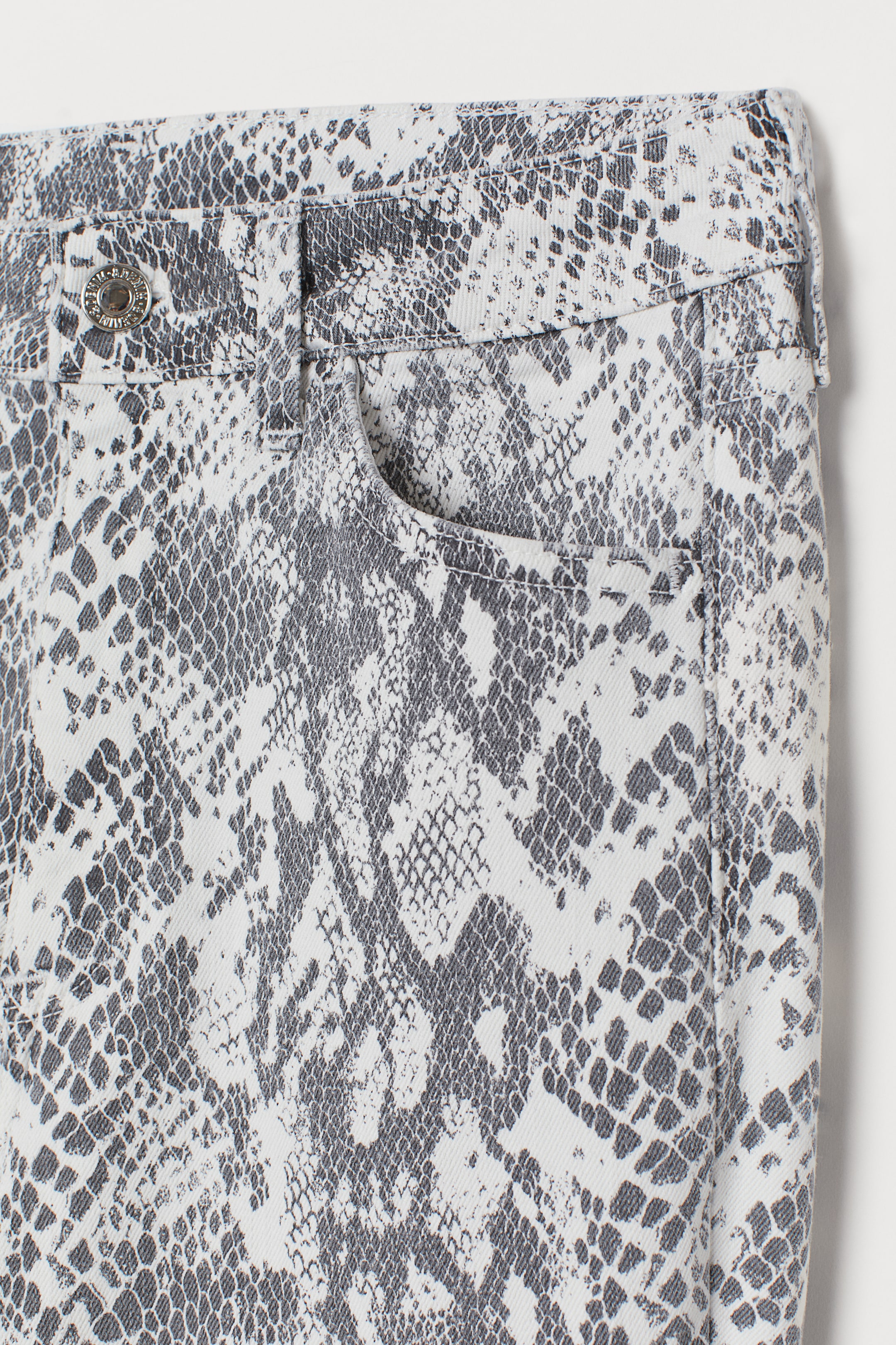 Zobrazit větší obrázek: Super Skinny High Ankle Jeans - Bílá/vzor hadí kůže - ŽENY | H&M CZ 2