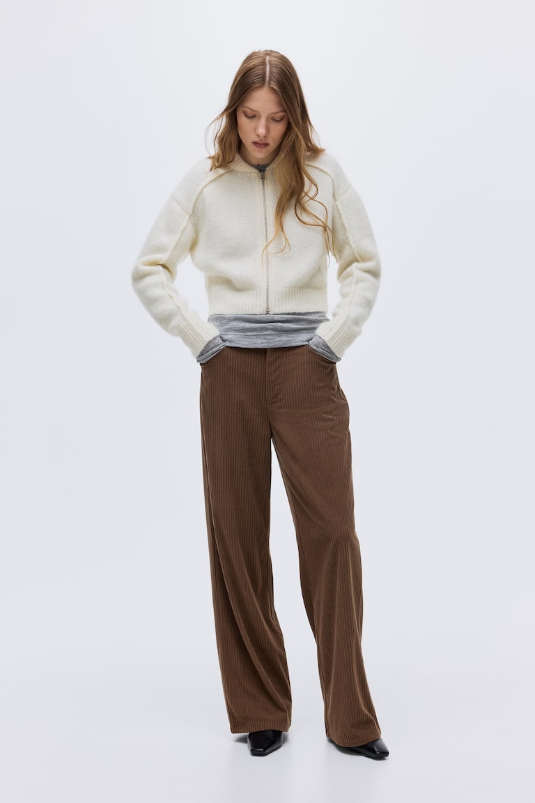 Pantalone od rebrastog velura