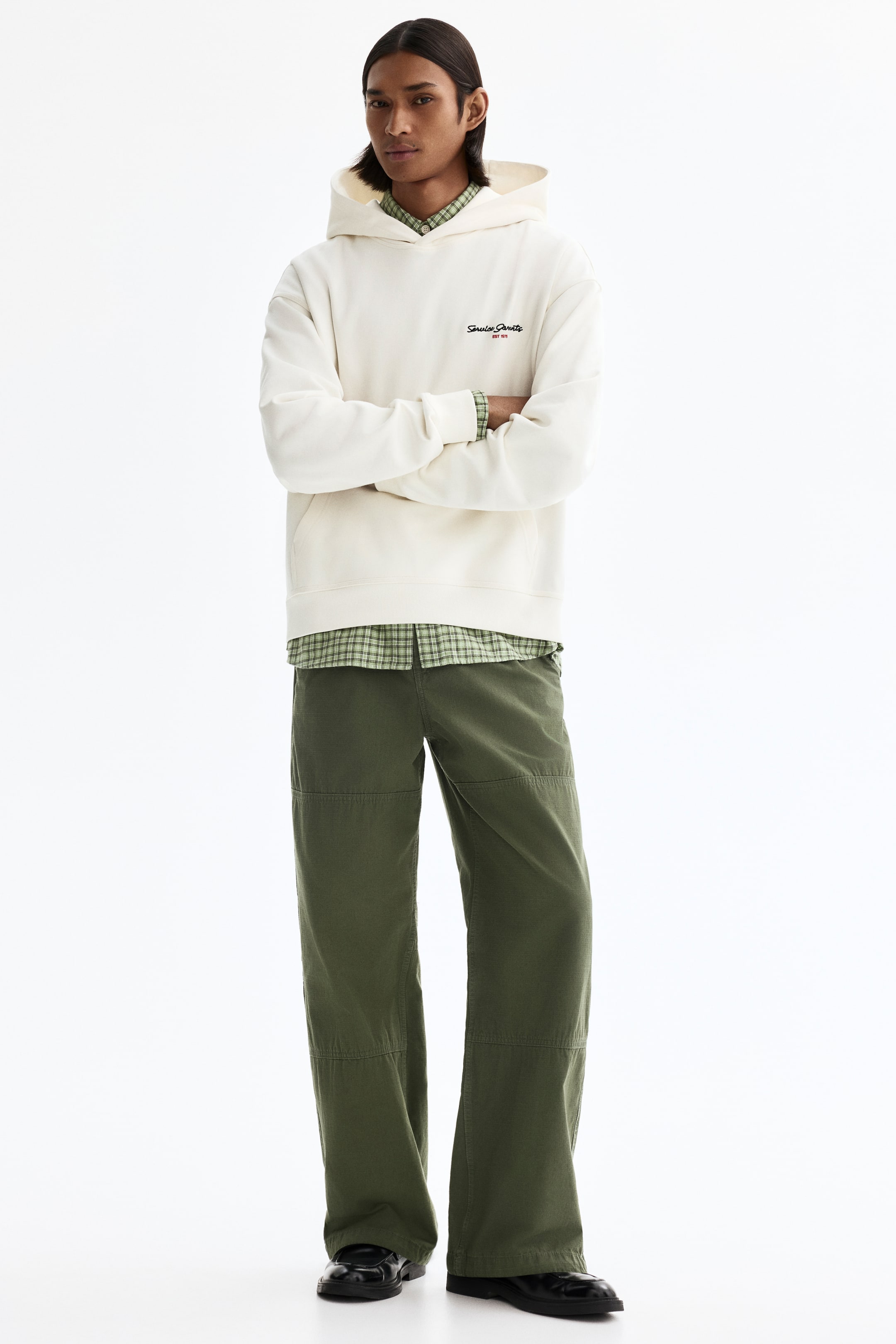 Büyük resmi görüntüle: Motif Detaylı ve Kapüşonlu Üst Loose Fit - Beyaz/Service Garments - ERKEK | H&M TR 1